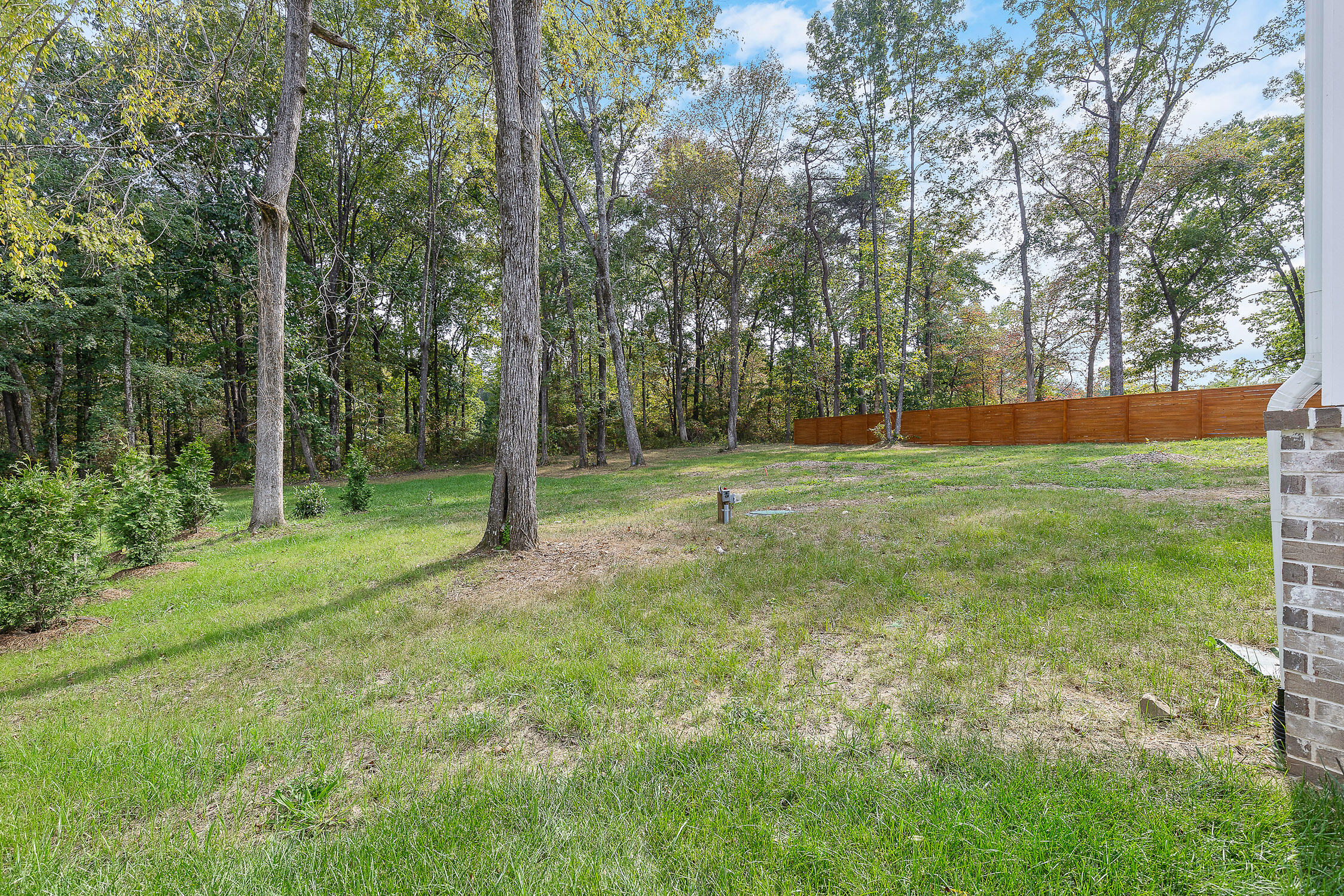 2224 Fairmount Road W