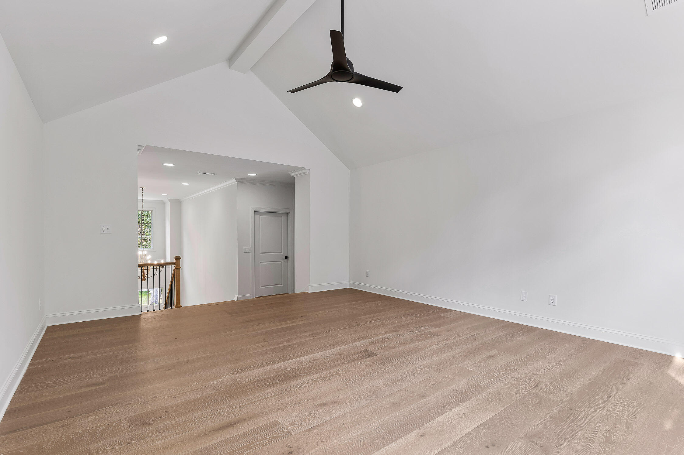 2224 Fairmount Road W