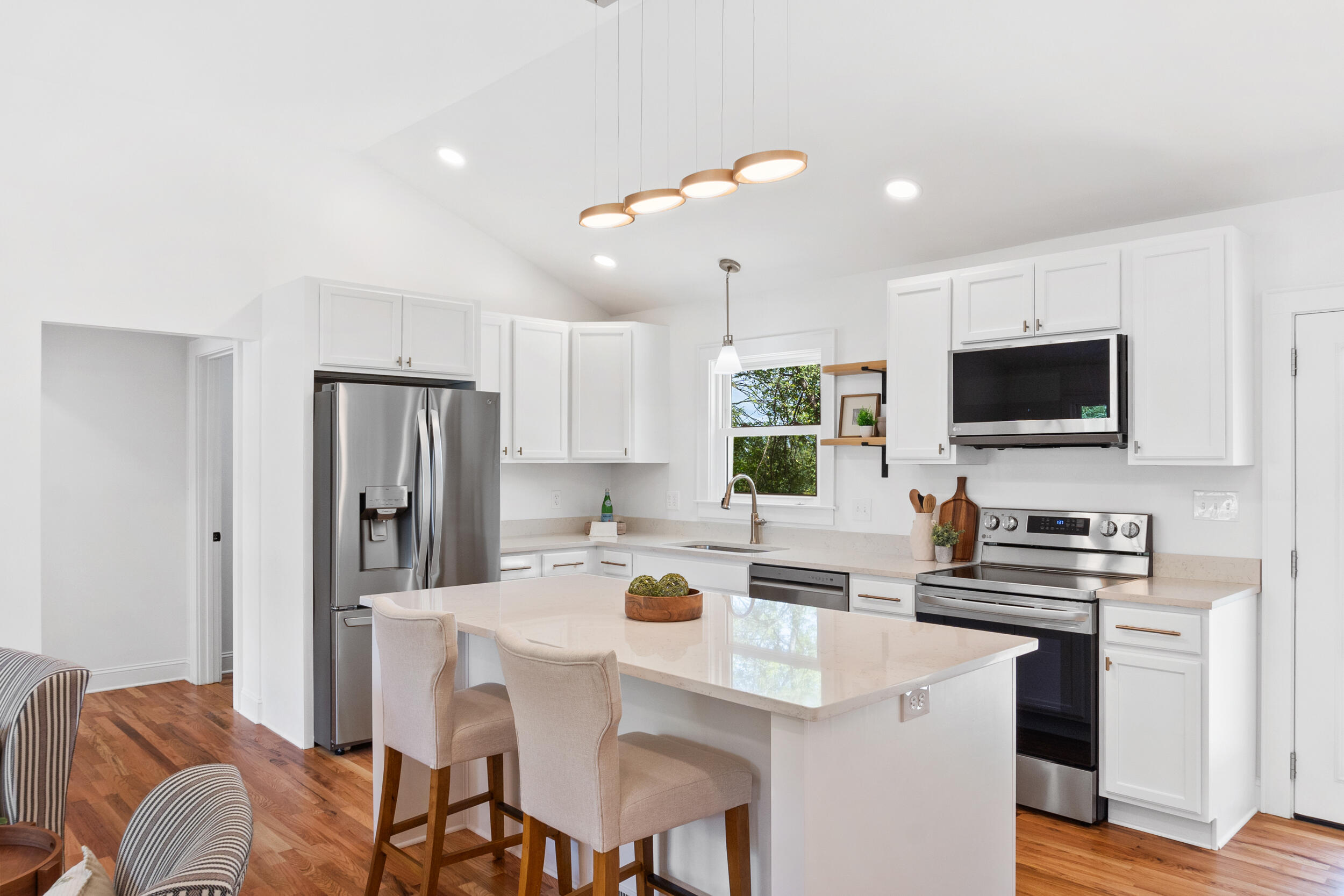 3594 Knollwood Hill Drive