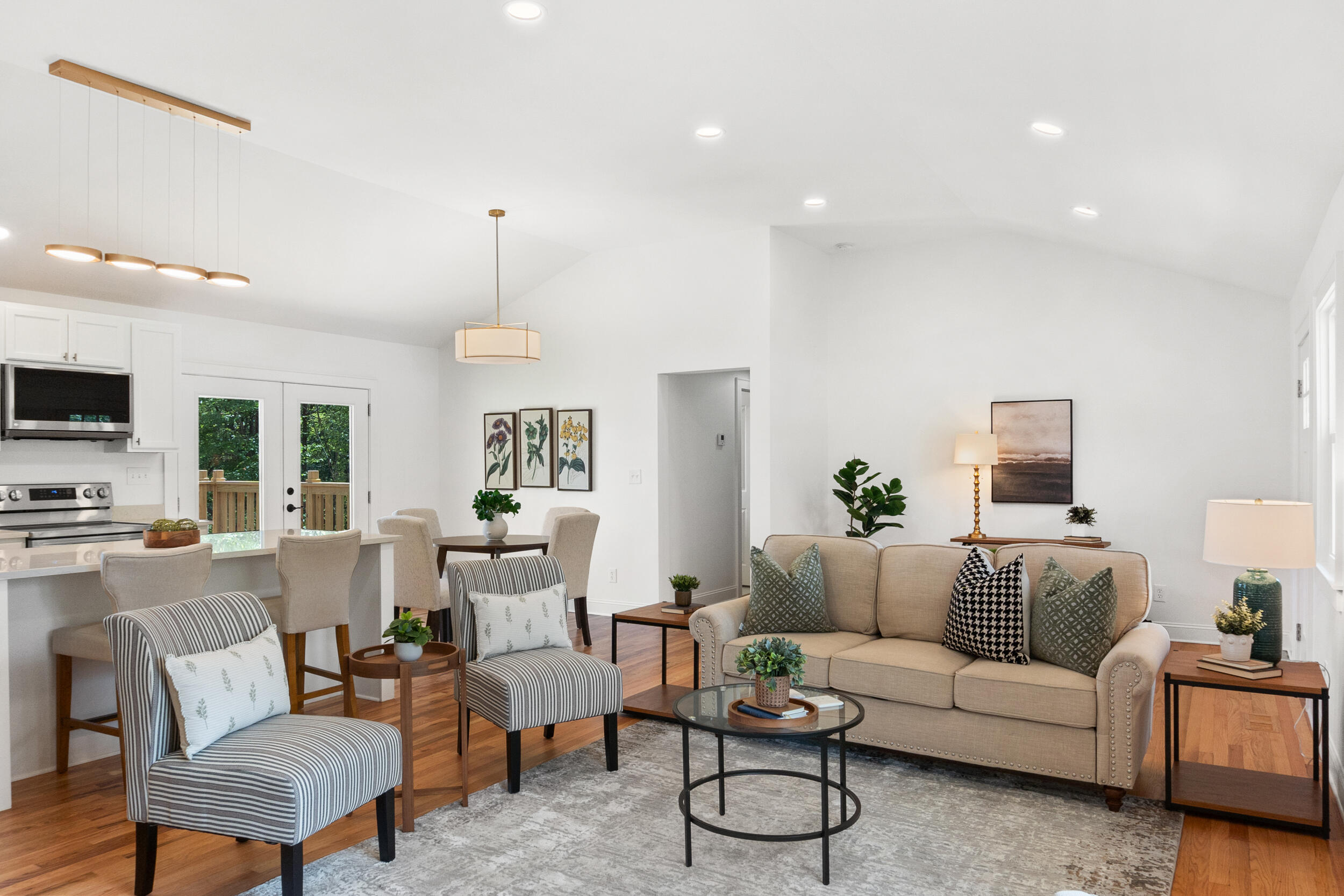 3594 Knollwood Hill Drive