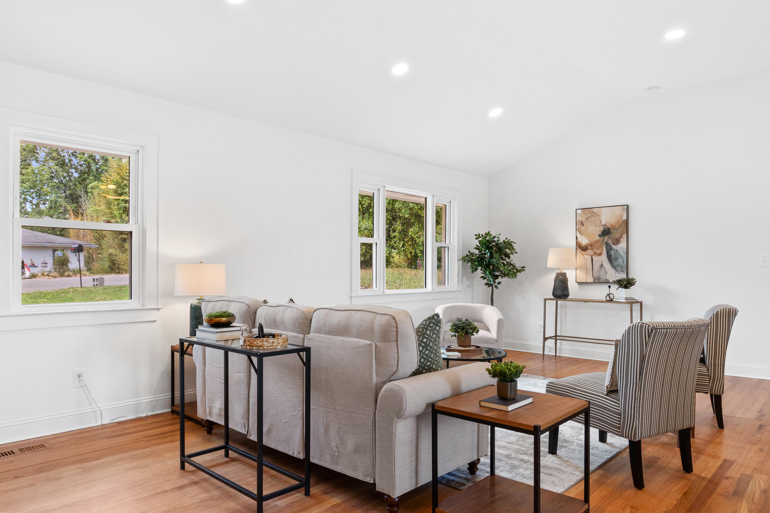 3594 Knollwood Hill Drive