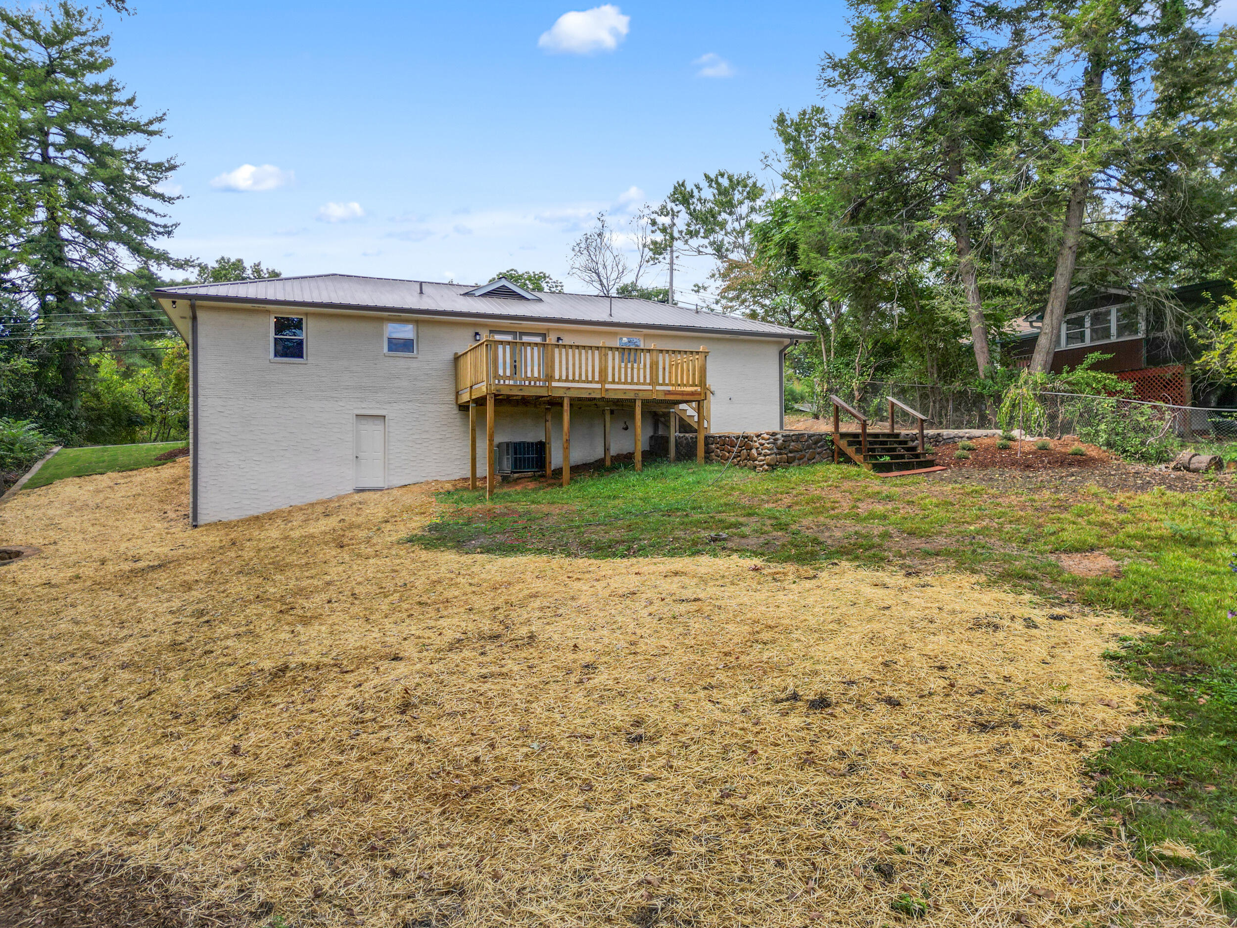 3594 Knollwood Hill Drive