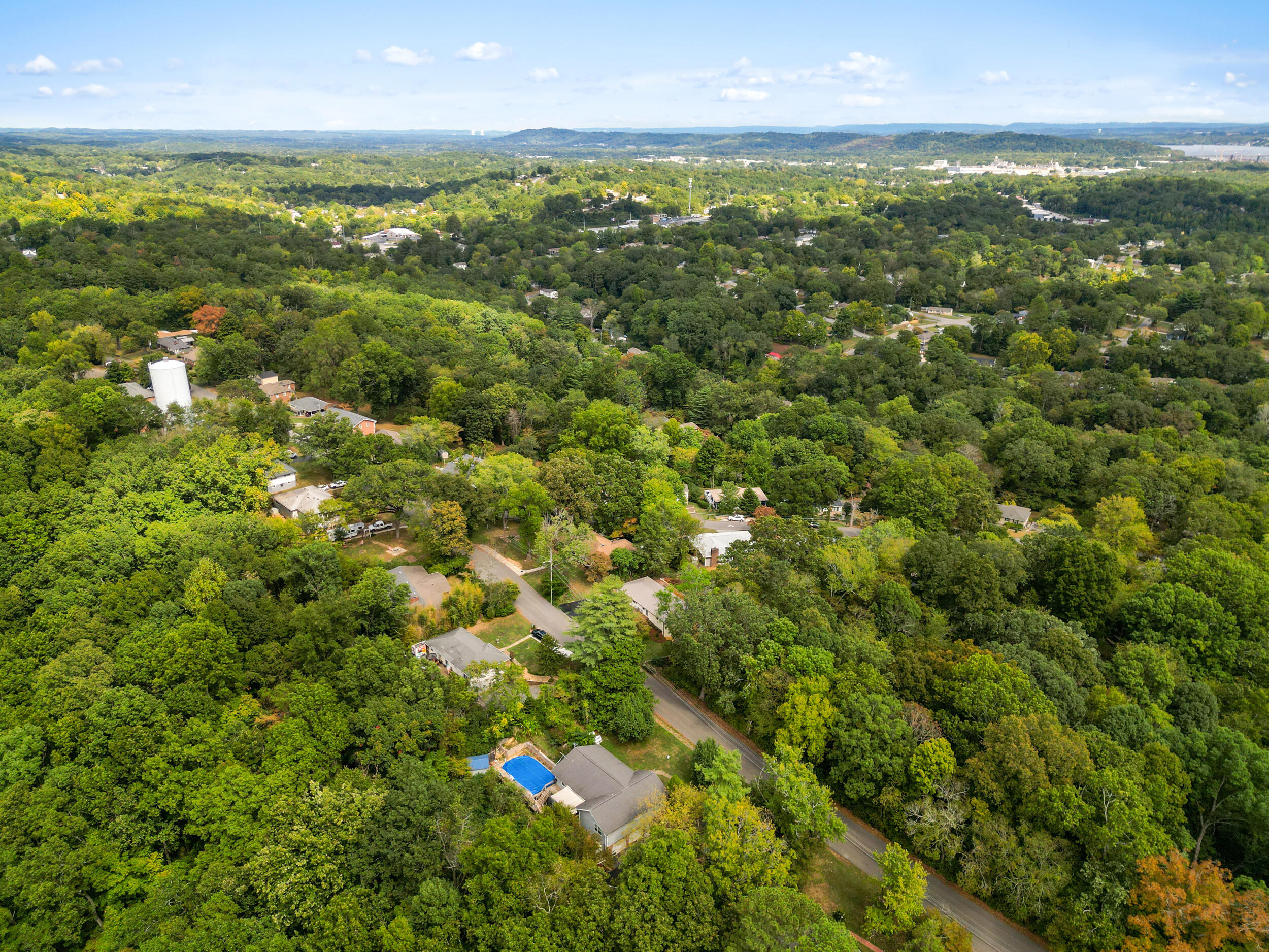 3594 Knollwood Hill Drive