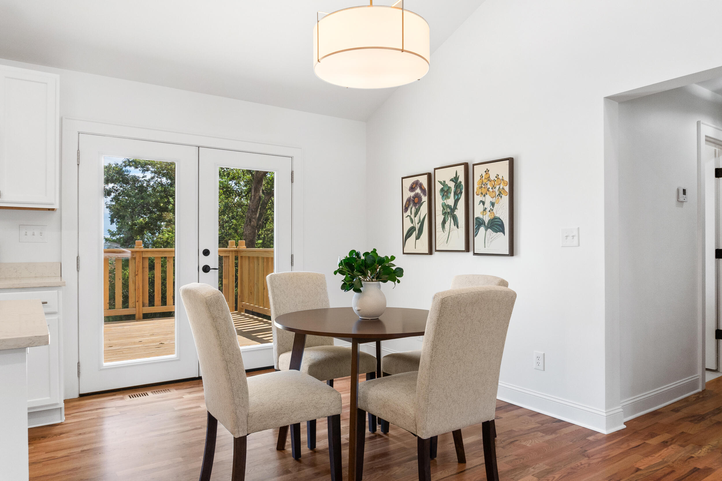 3594 Knollwood Hill Drive