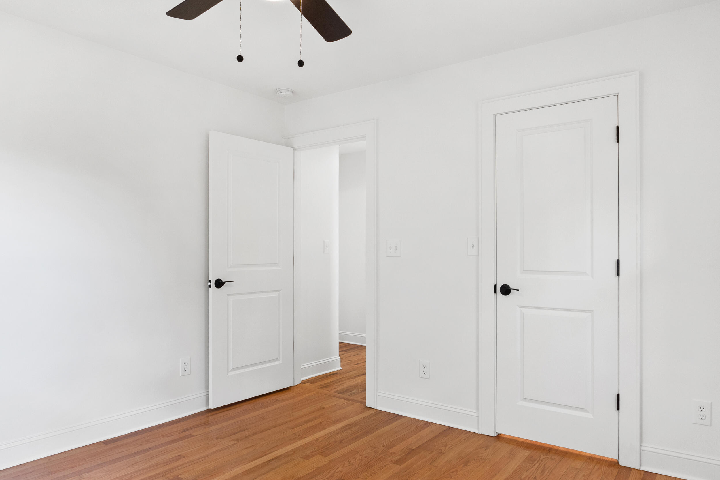 3594 Knollwood Hill Drive