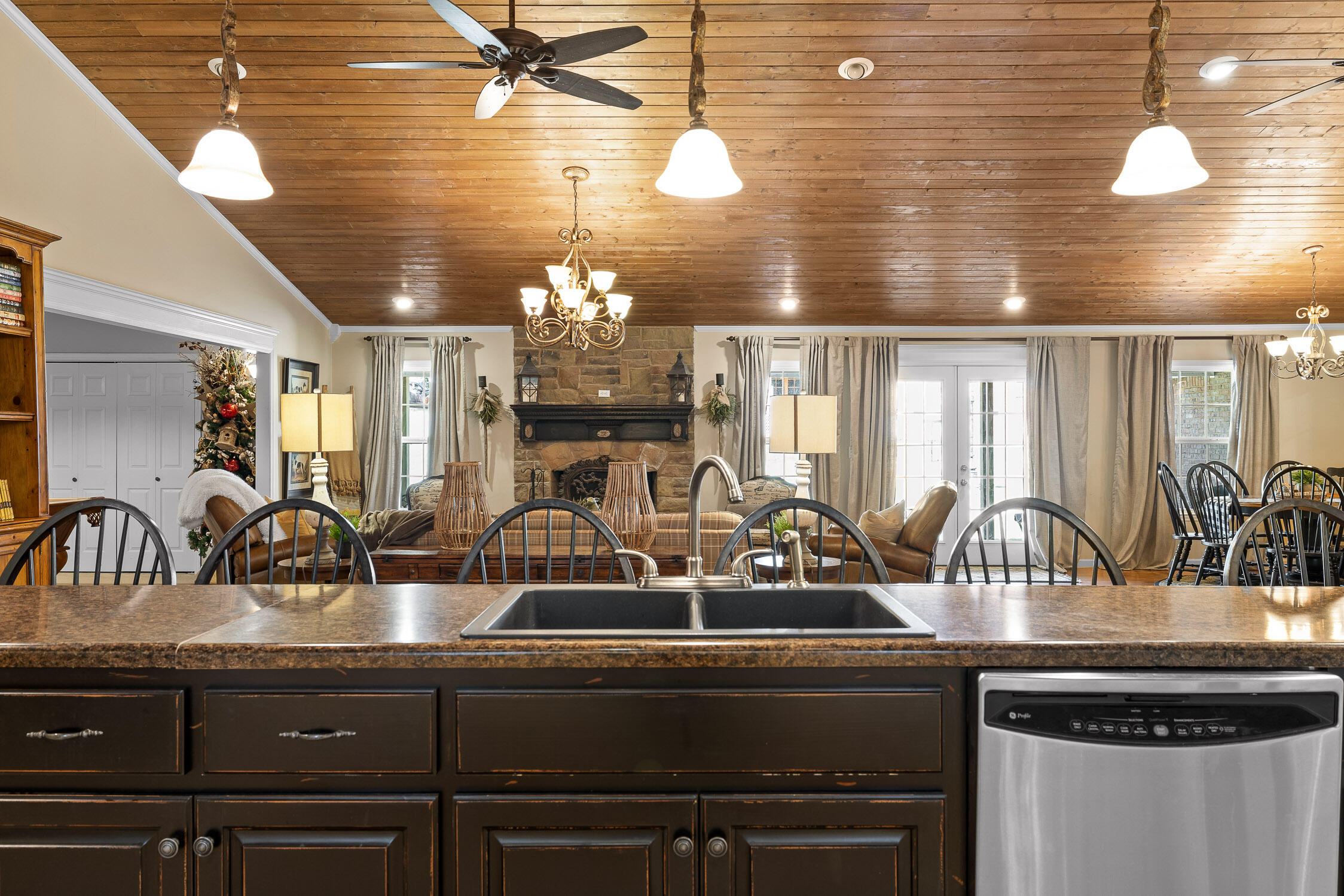 1983 Tunnel Hill Varnell Road