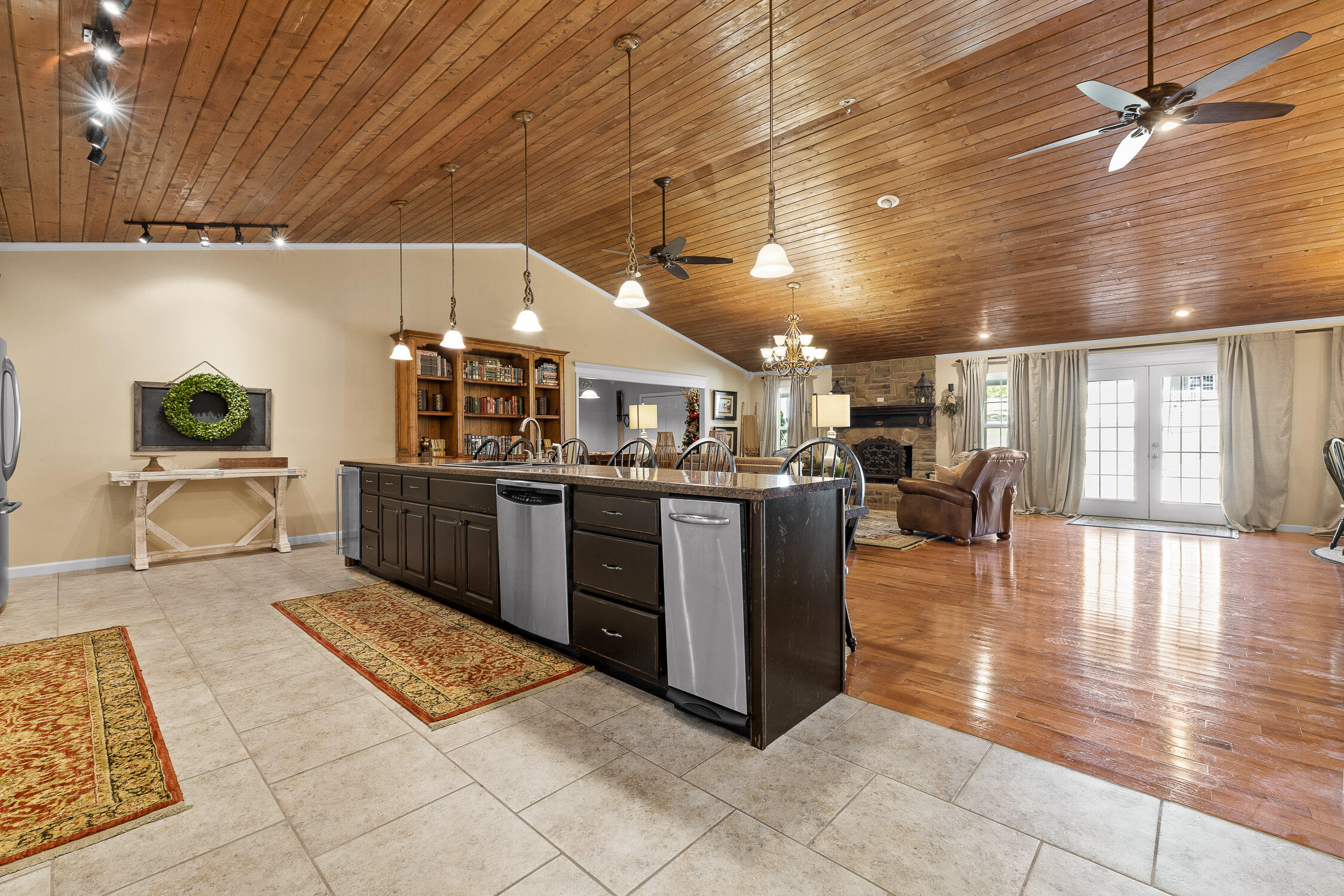 1983 Tunnel Hill Varnell Road