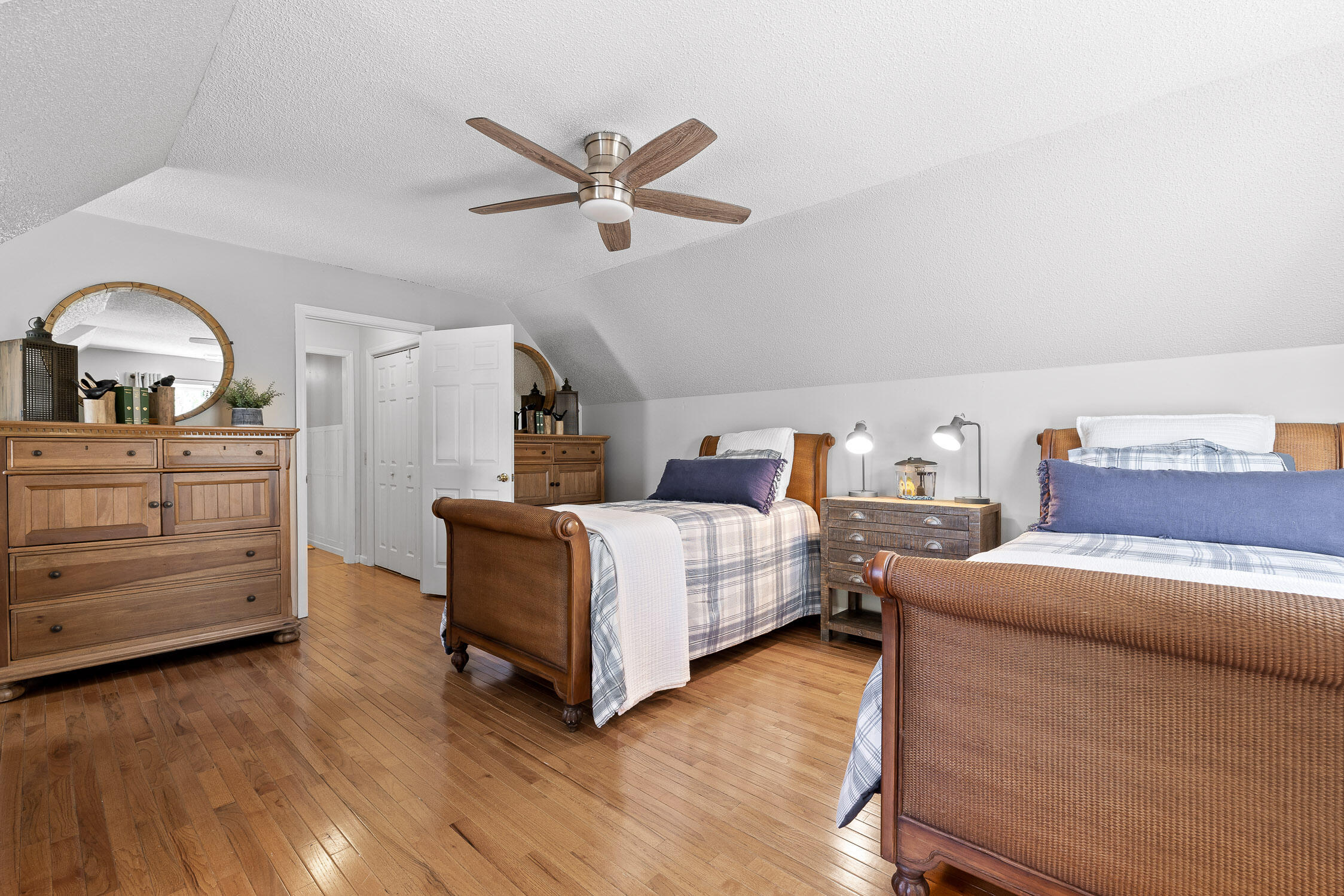 1983 Tunnel Hill Varnell Road