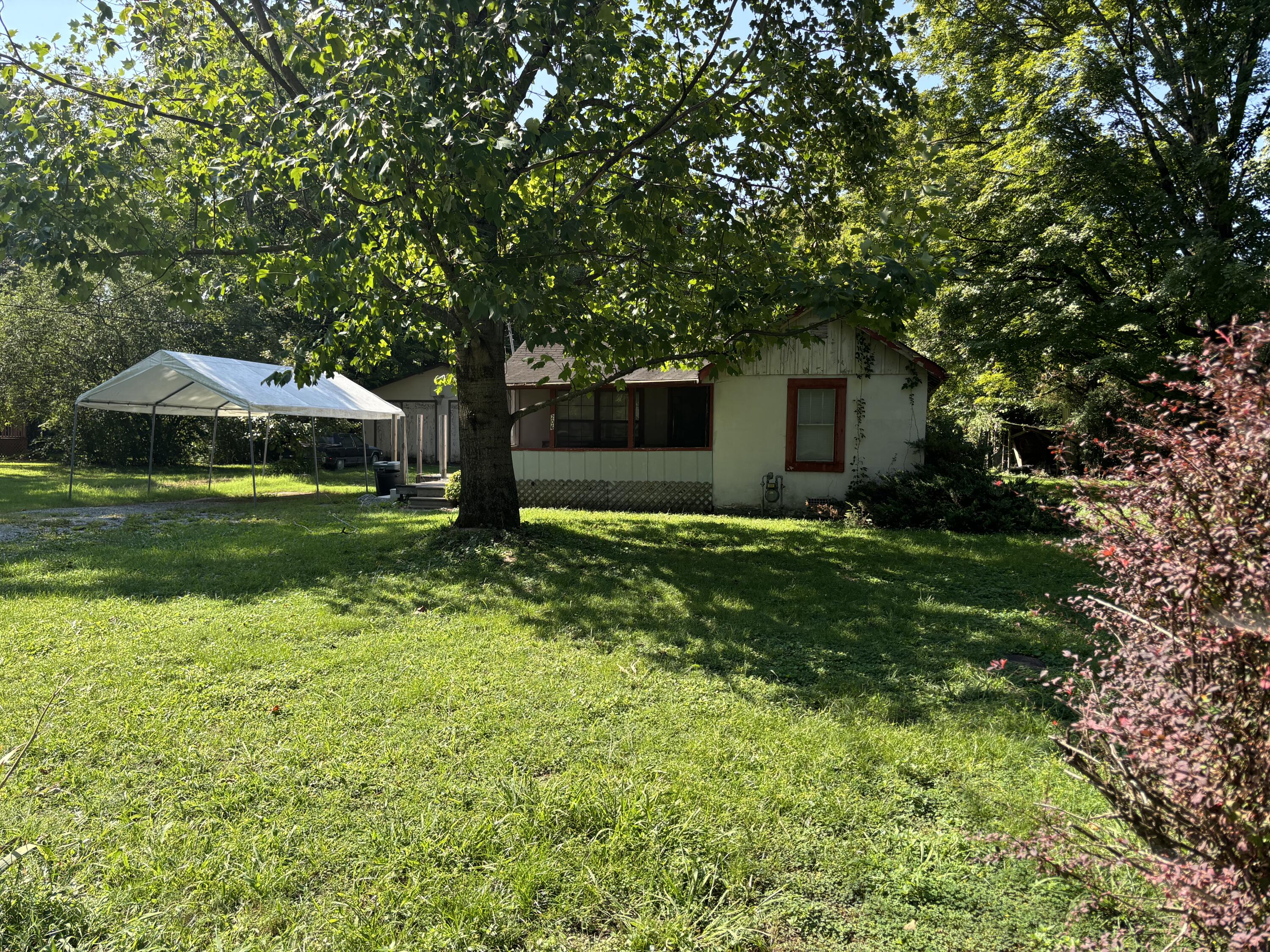 206 Pine Street