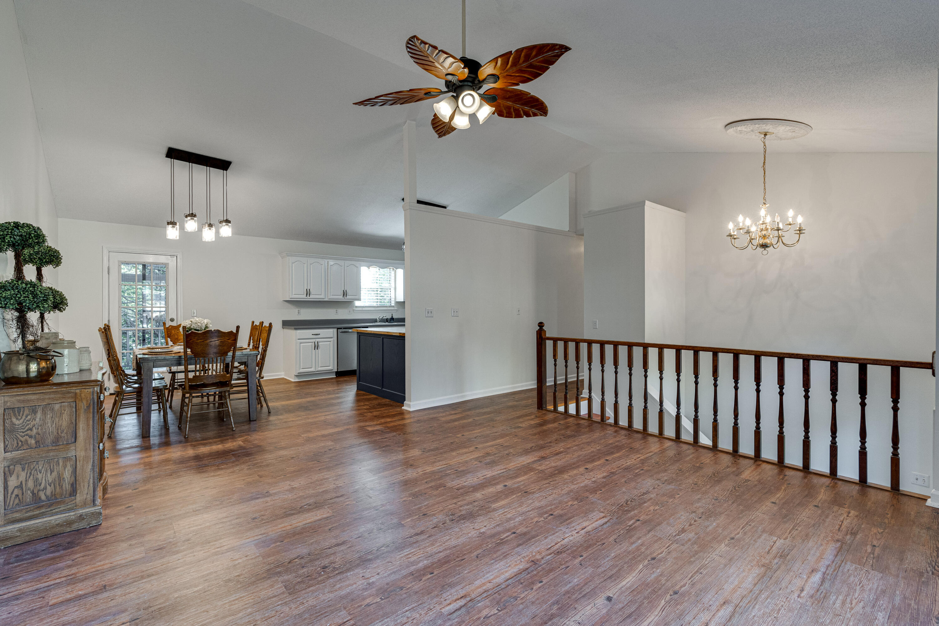 8 Maple Way