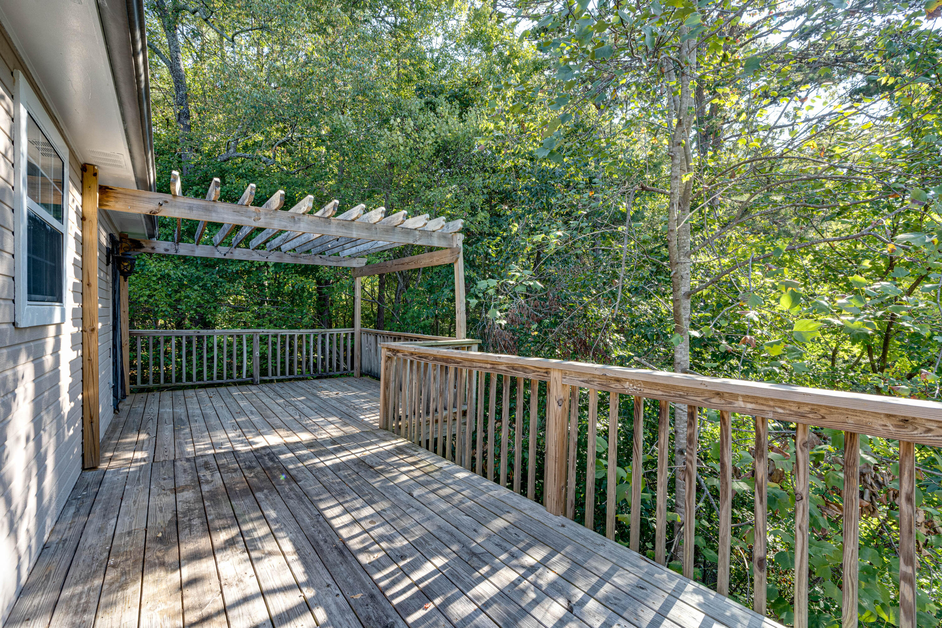 8 Maple Way