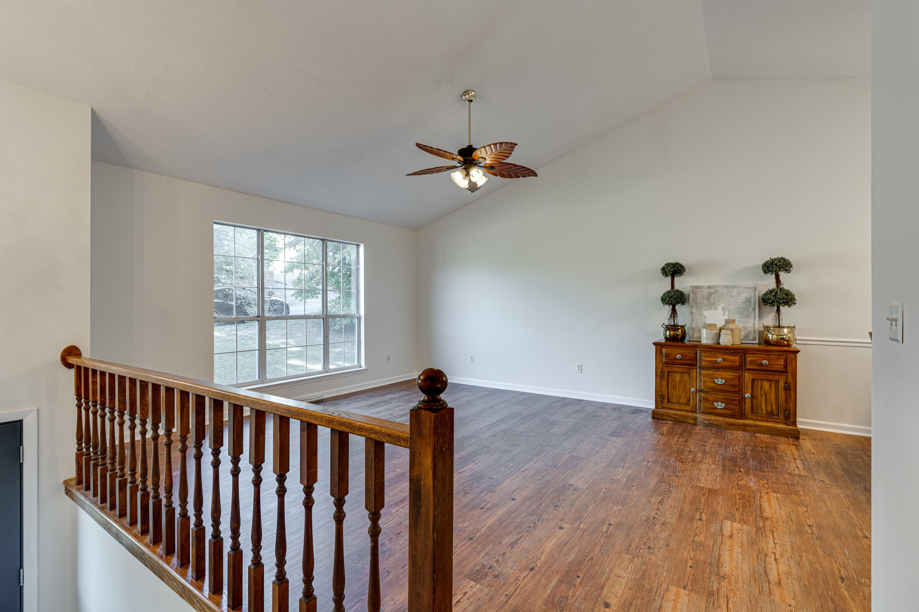 8 Maple Way