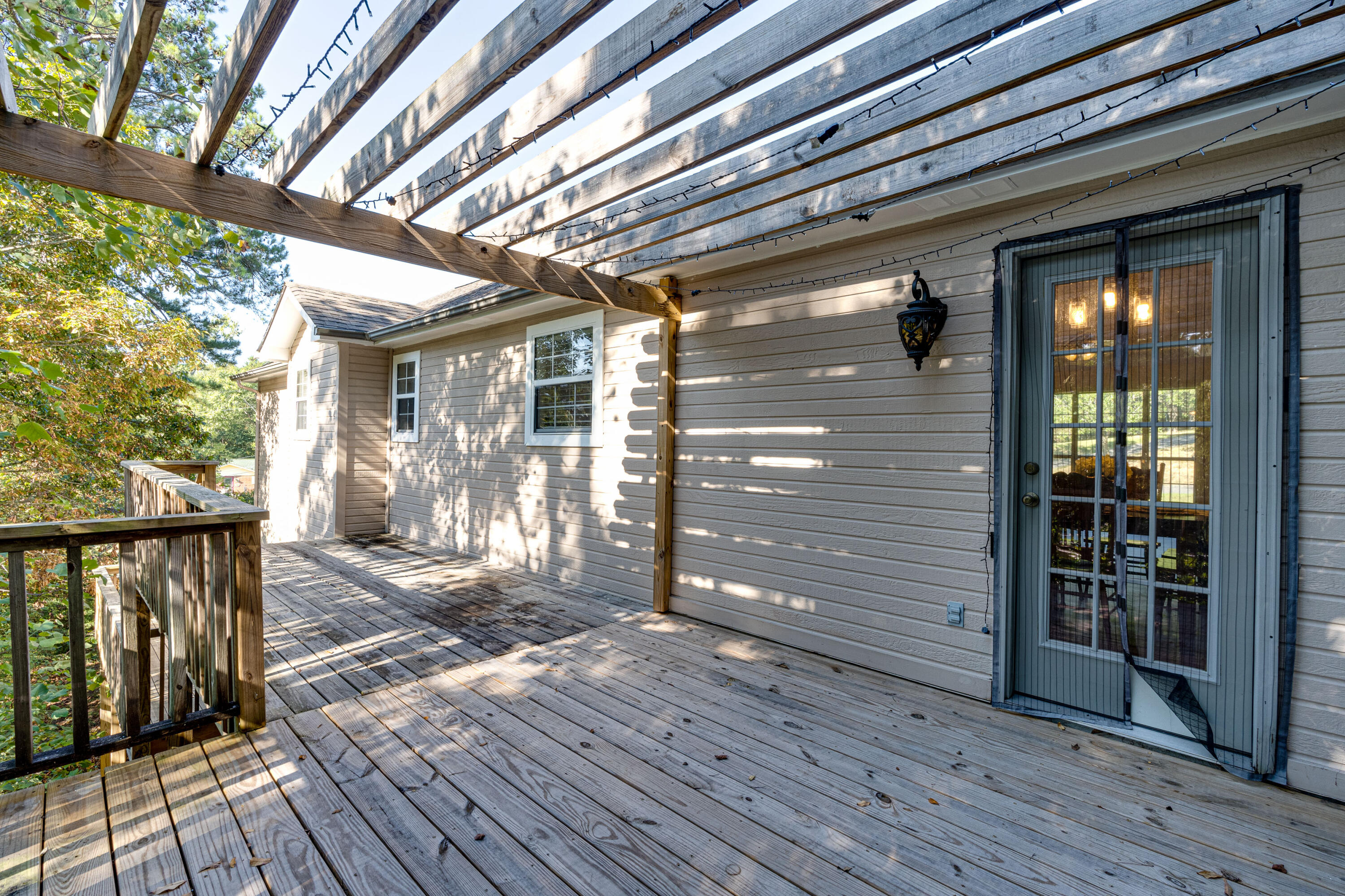 8 Maple Way