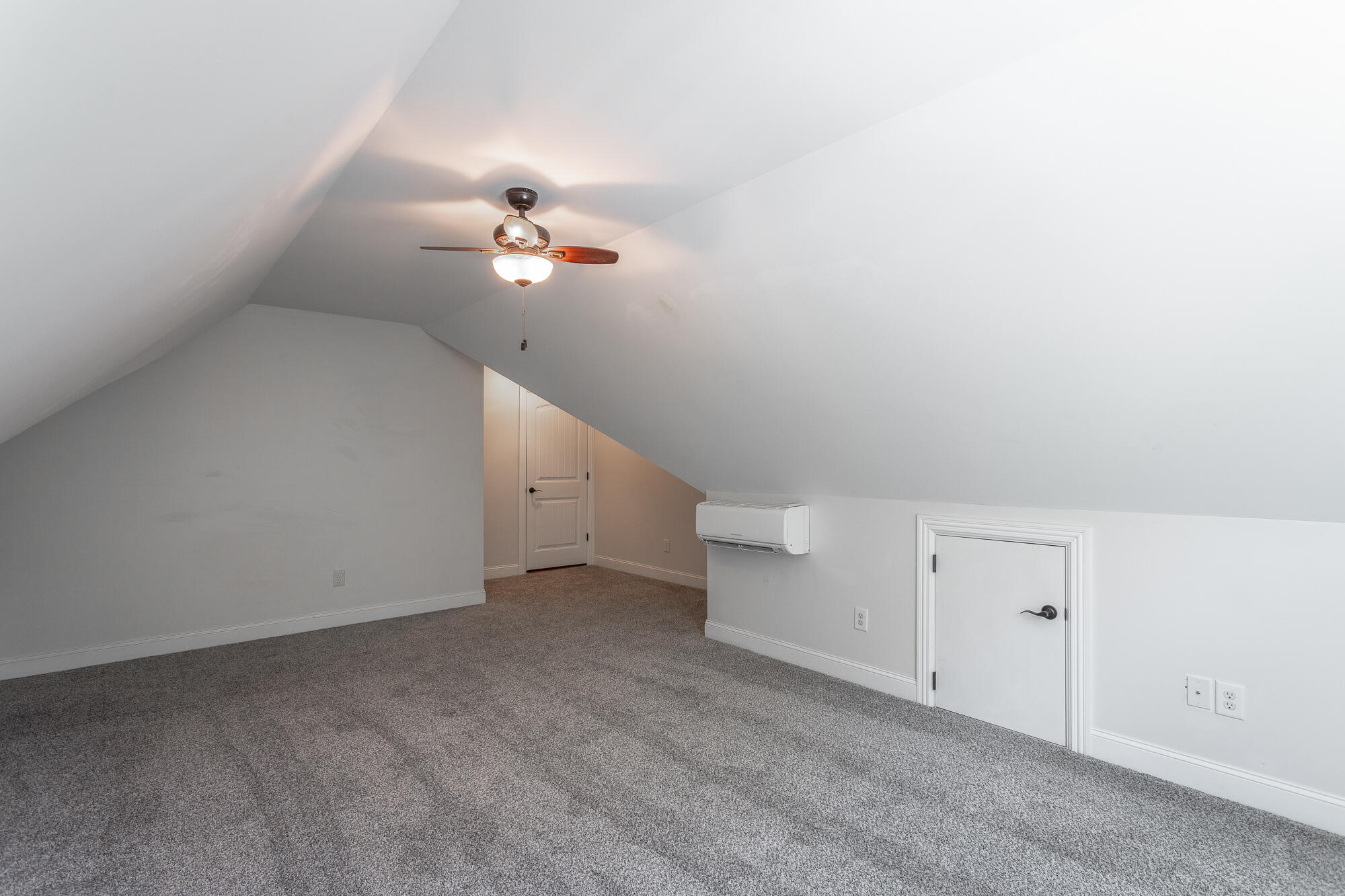 180 NW Emmett Avenue