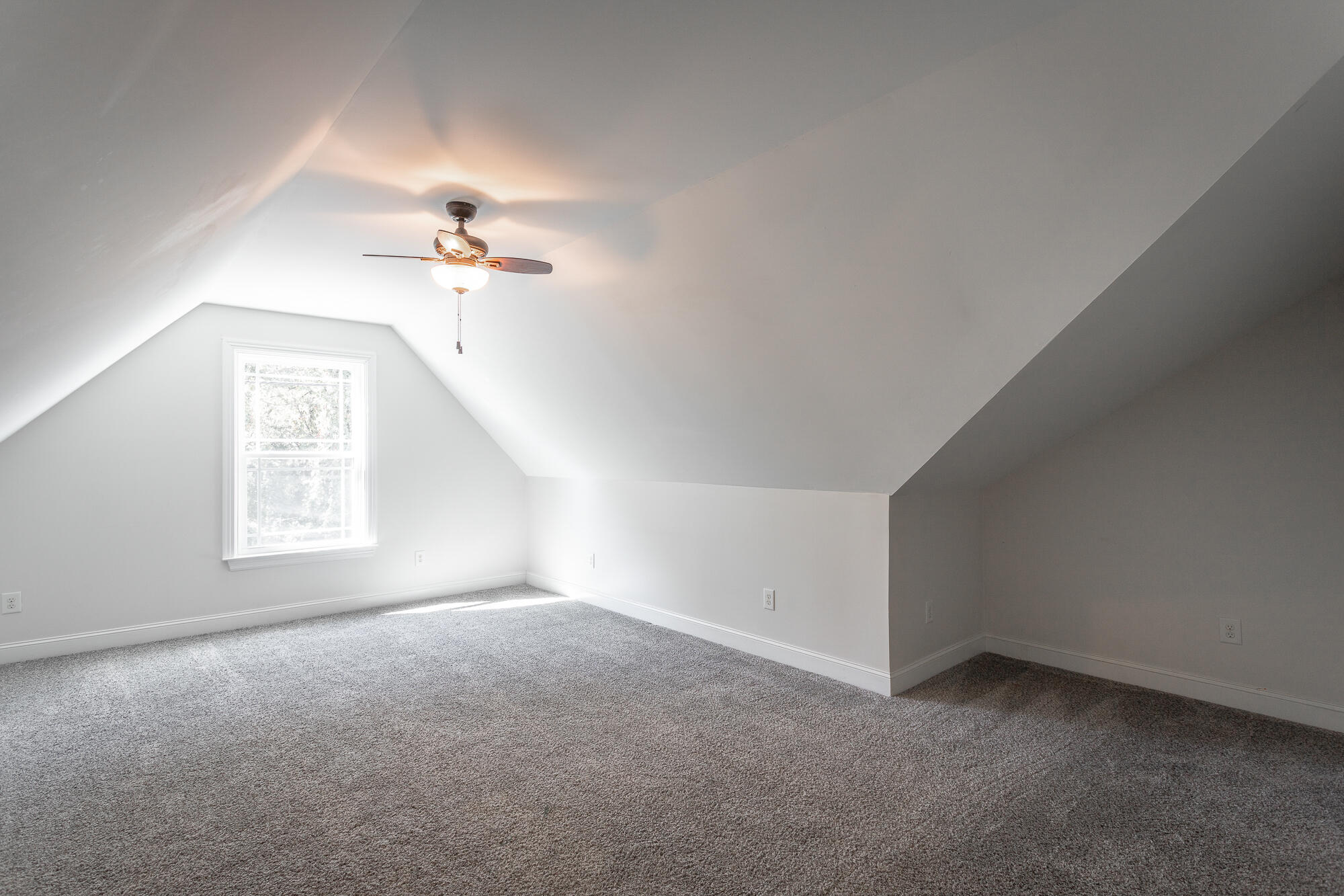 180 NW Emmett Avenue
