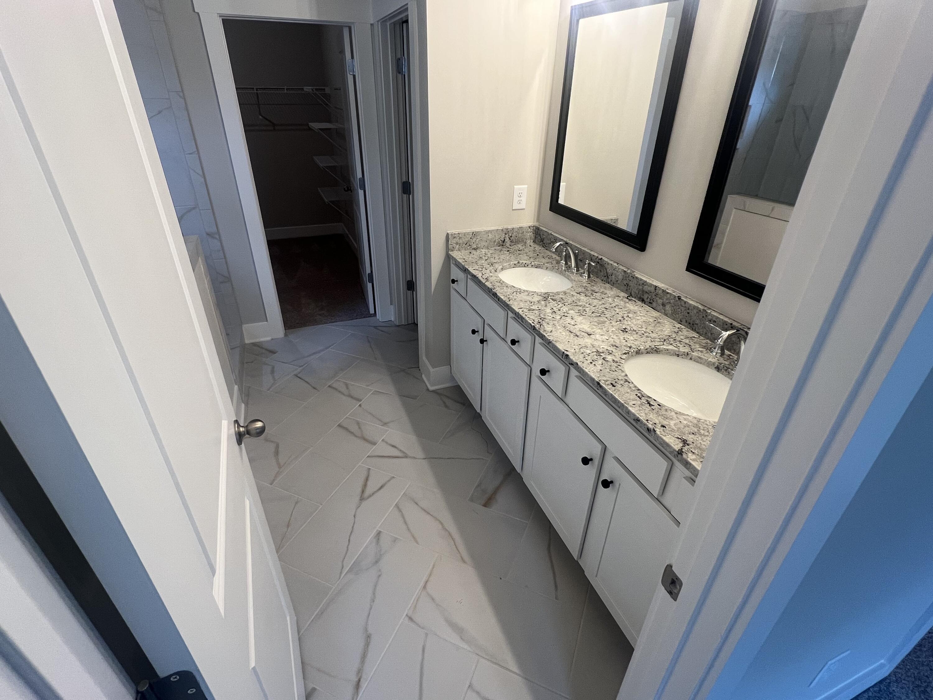 2232 Firelight Way, 5