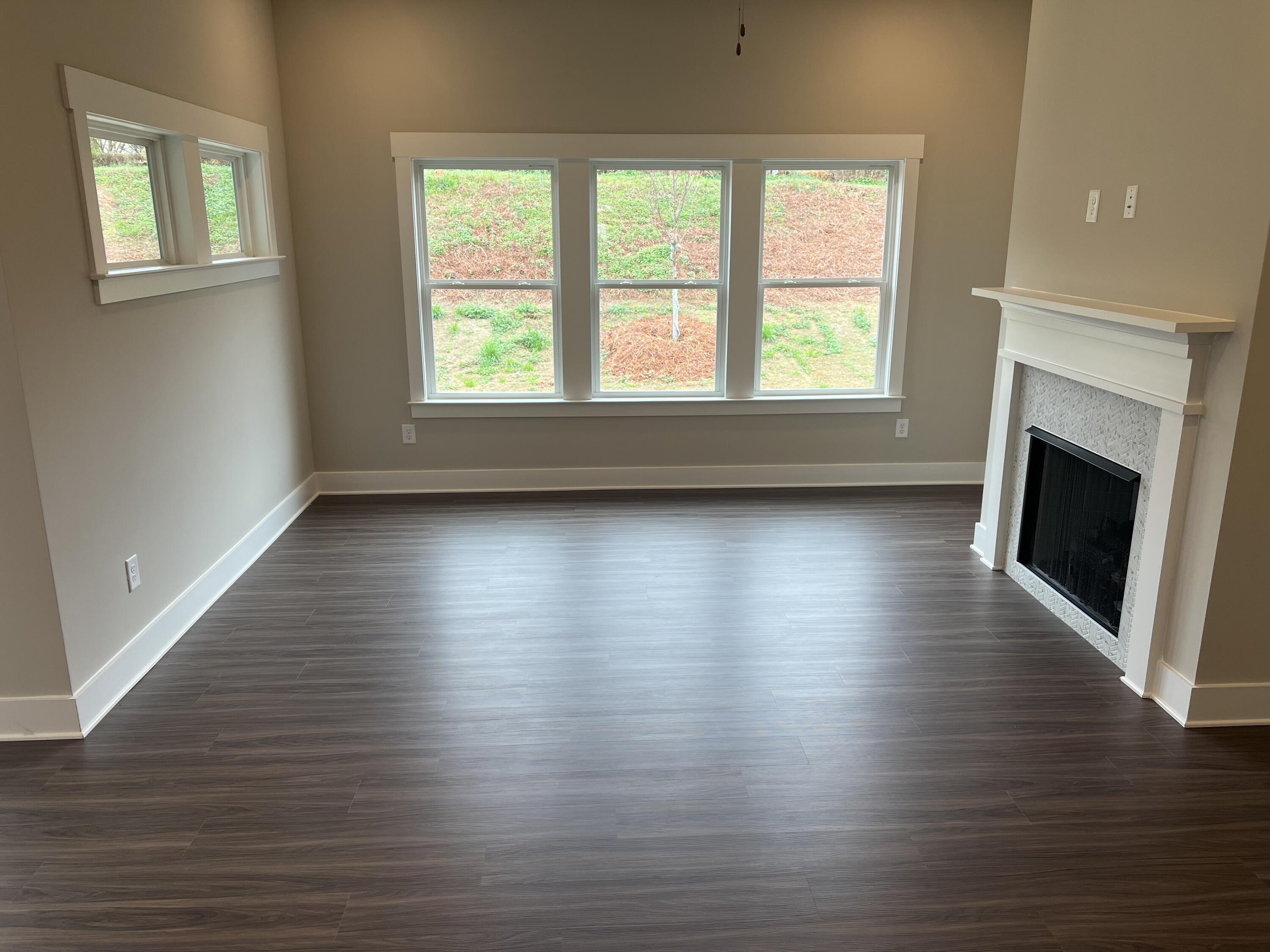 2232 Firelight Way, 5