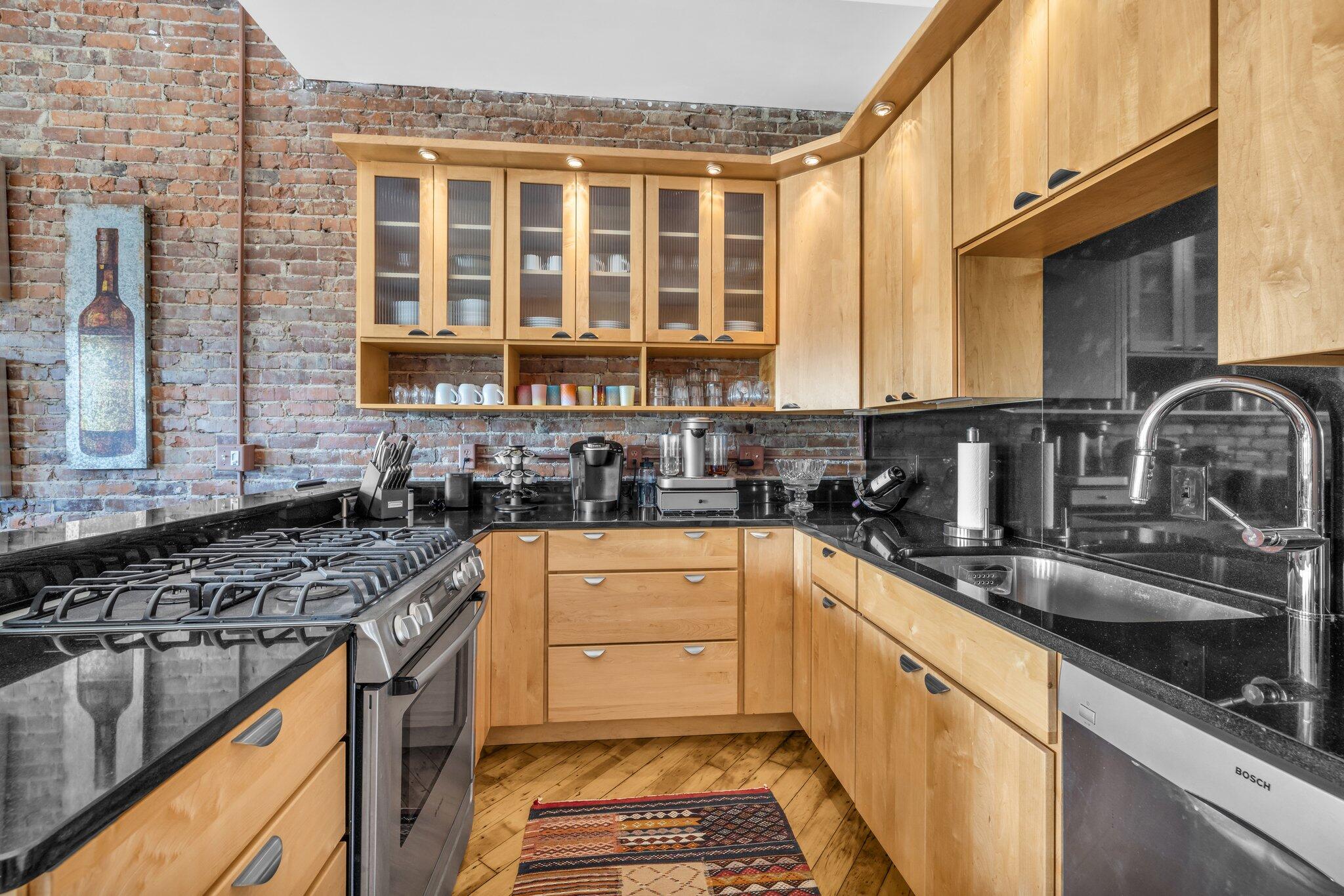55 E Main St, #201