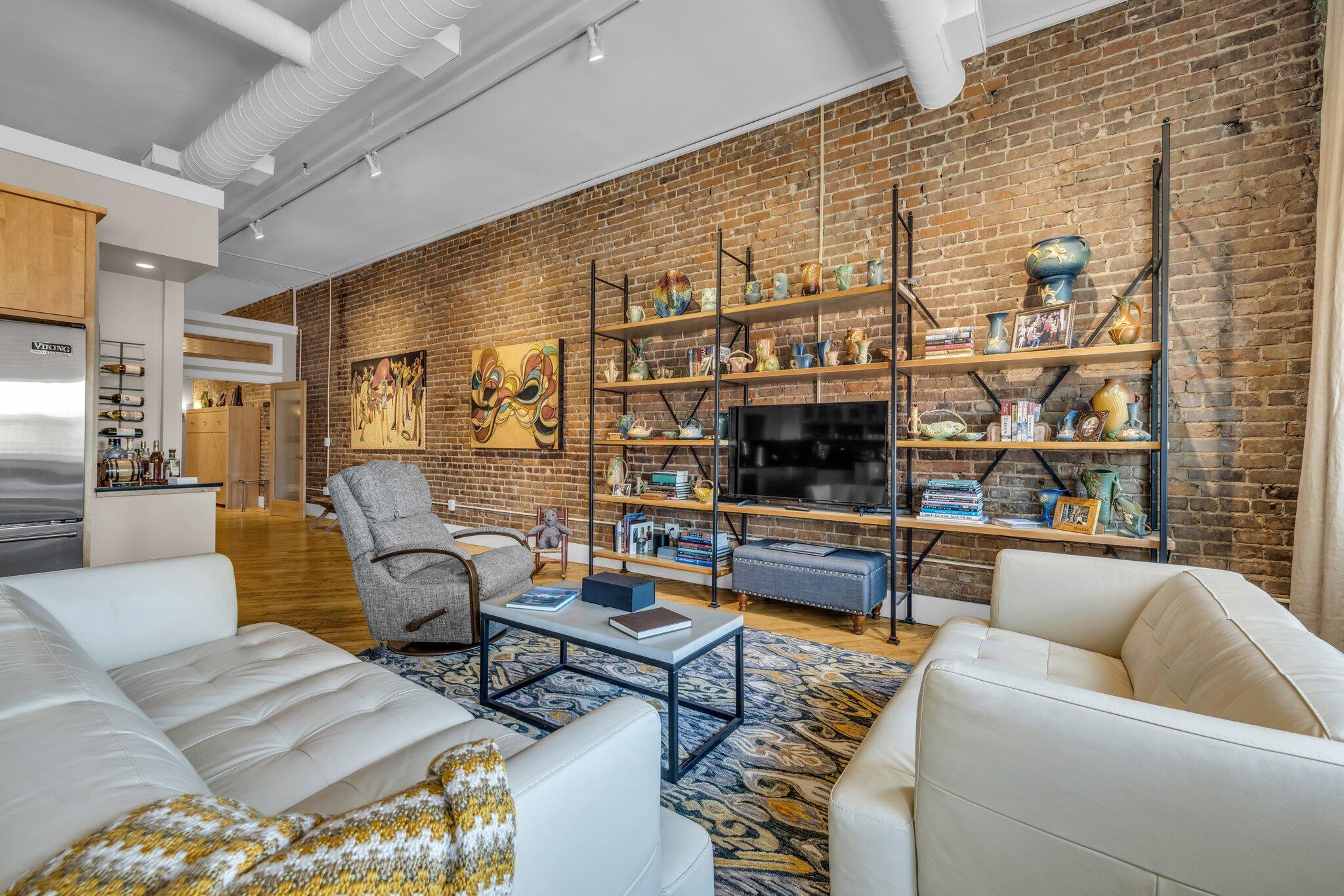 55 E Main St, #201