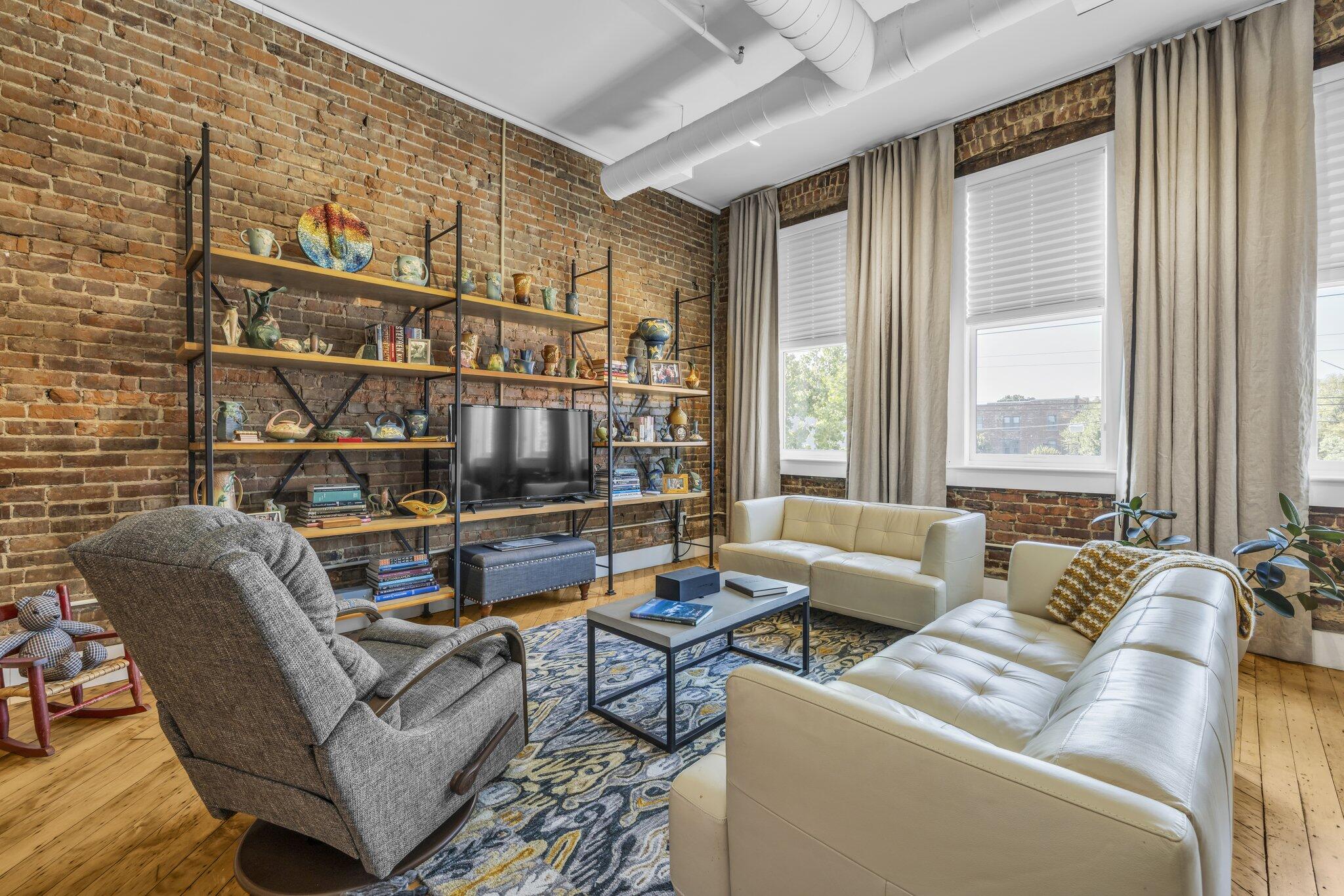 55 E Main St, #201