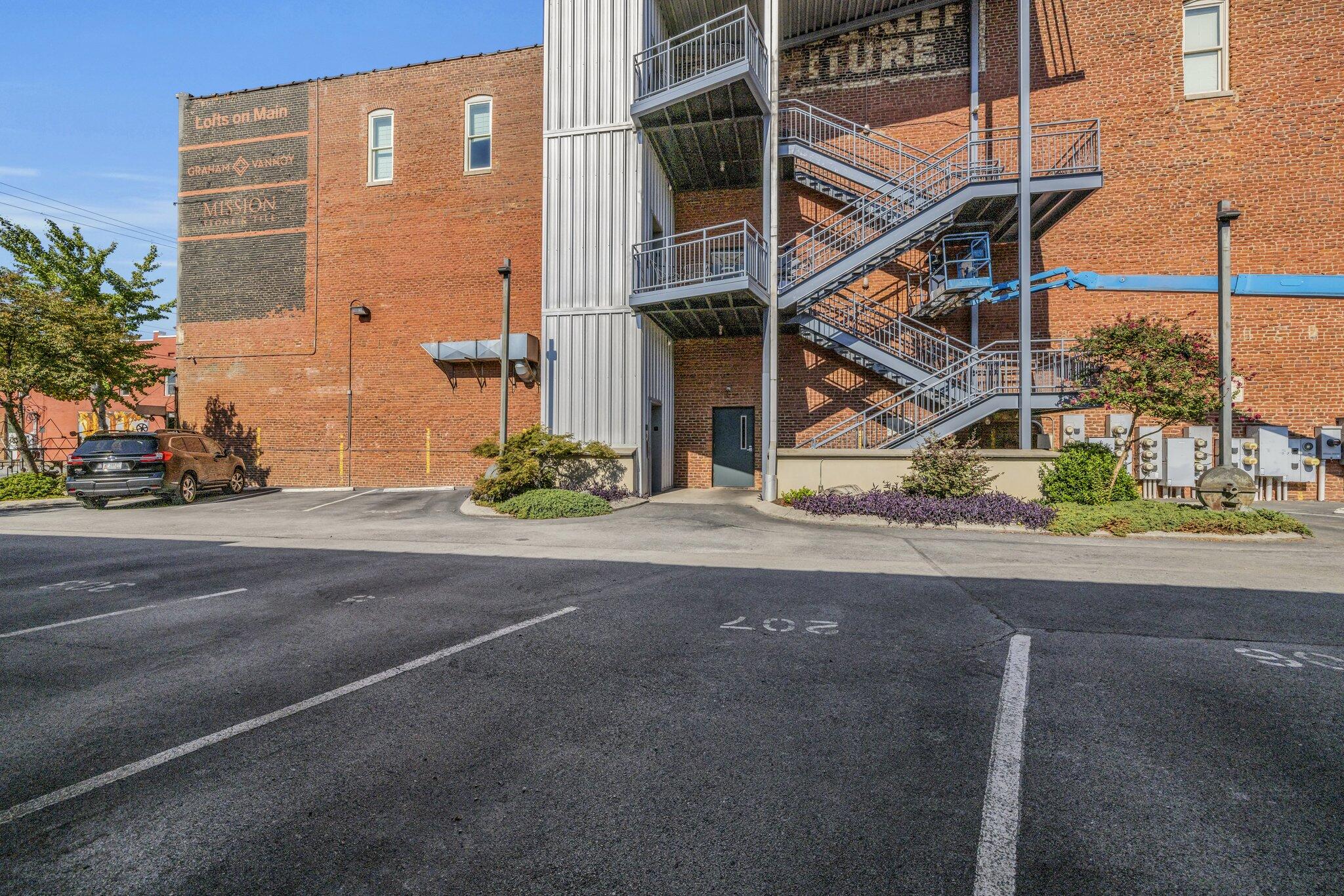 55 E Main St, #201