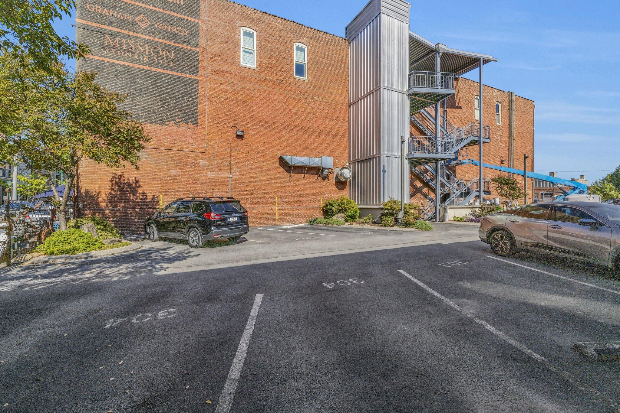 55 E Main St, #201