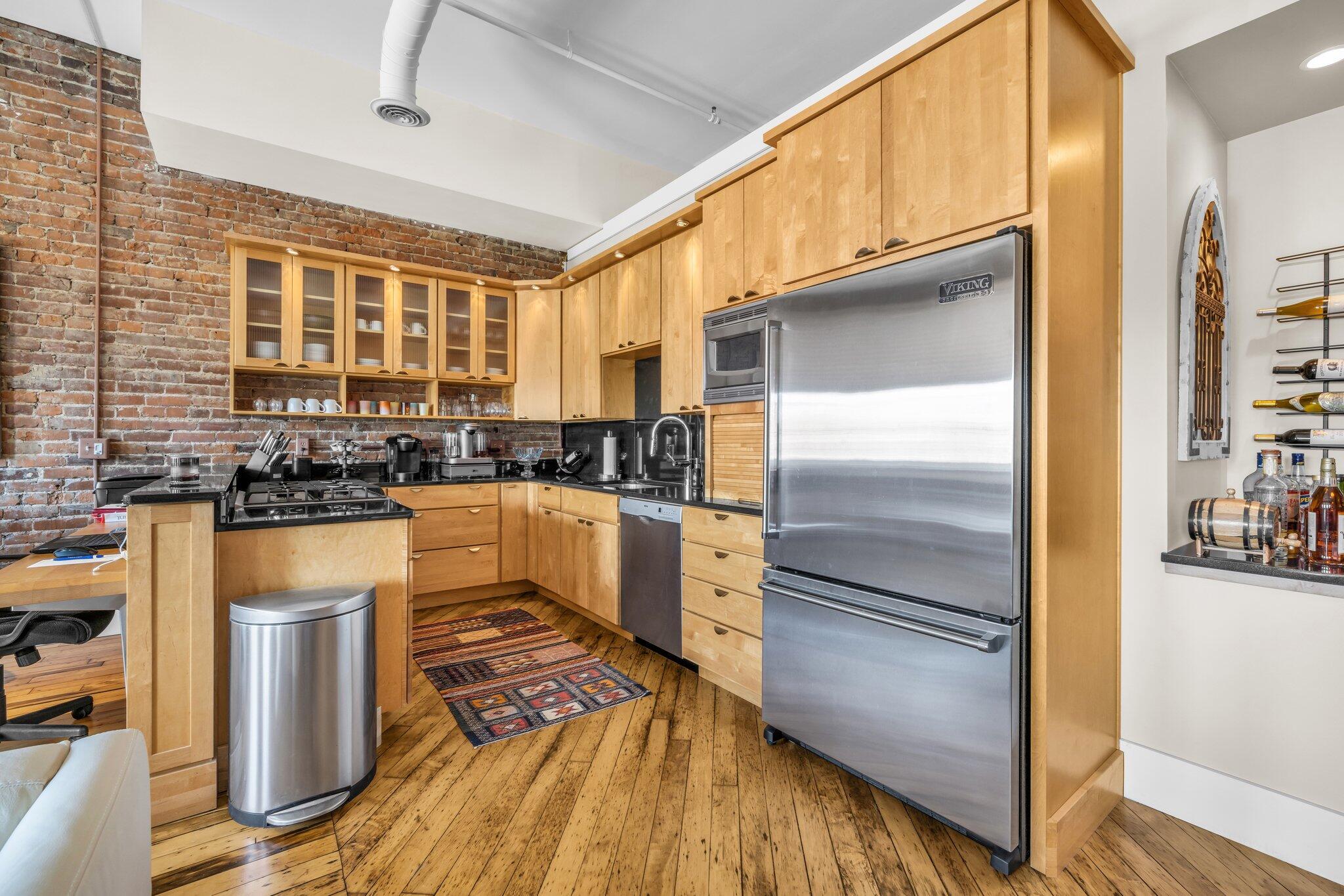 55 E Main St, #201