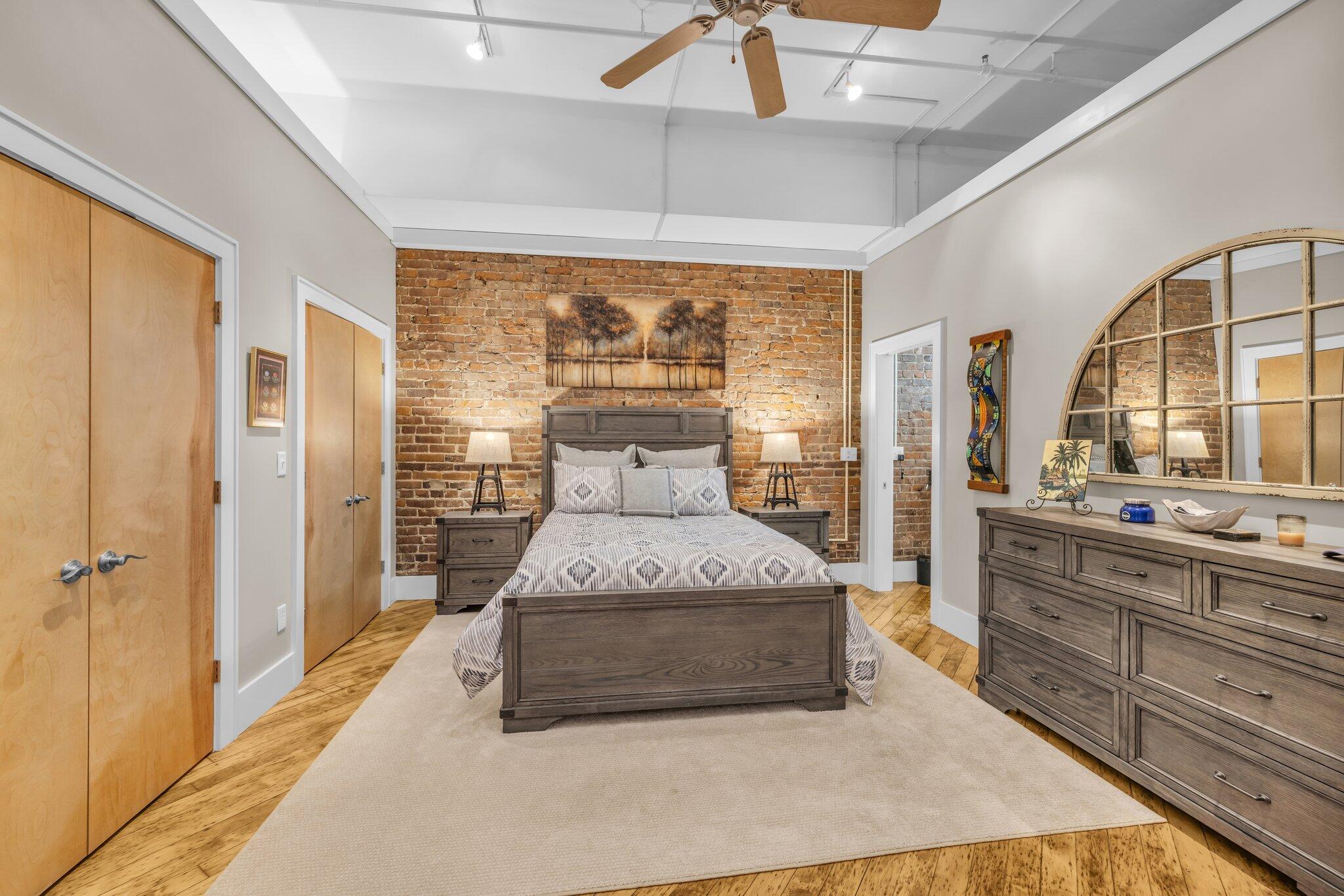 55 E Main St, #201