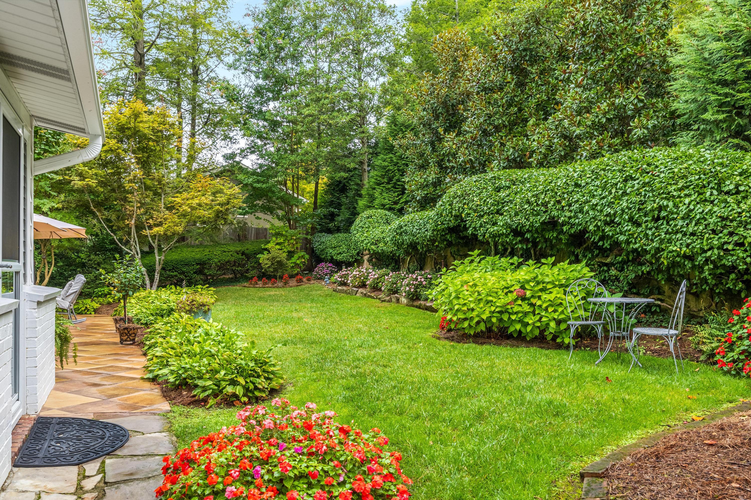 533 W Brow Road