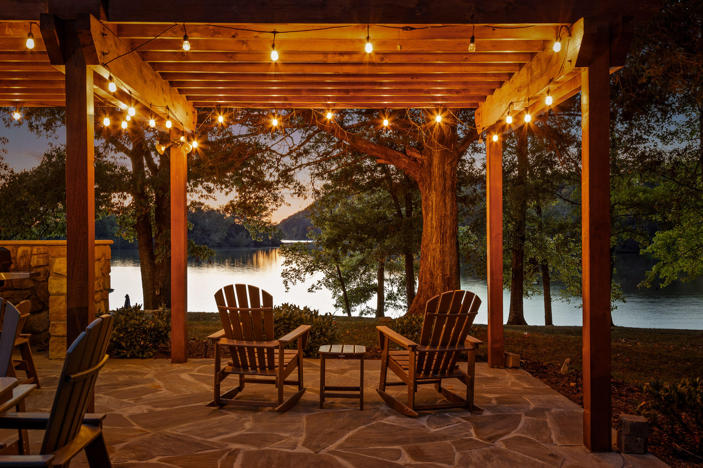 256 Sundown Shores Lane