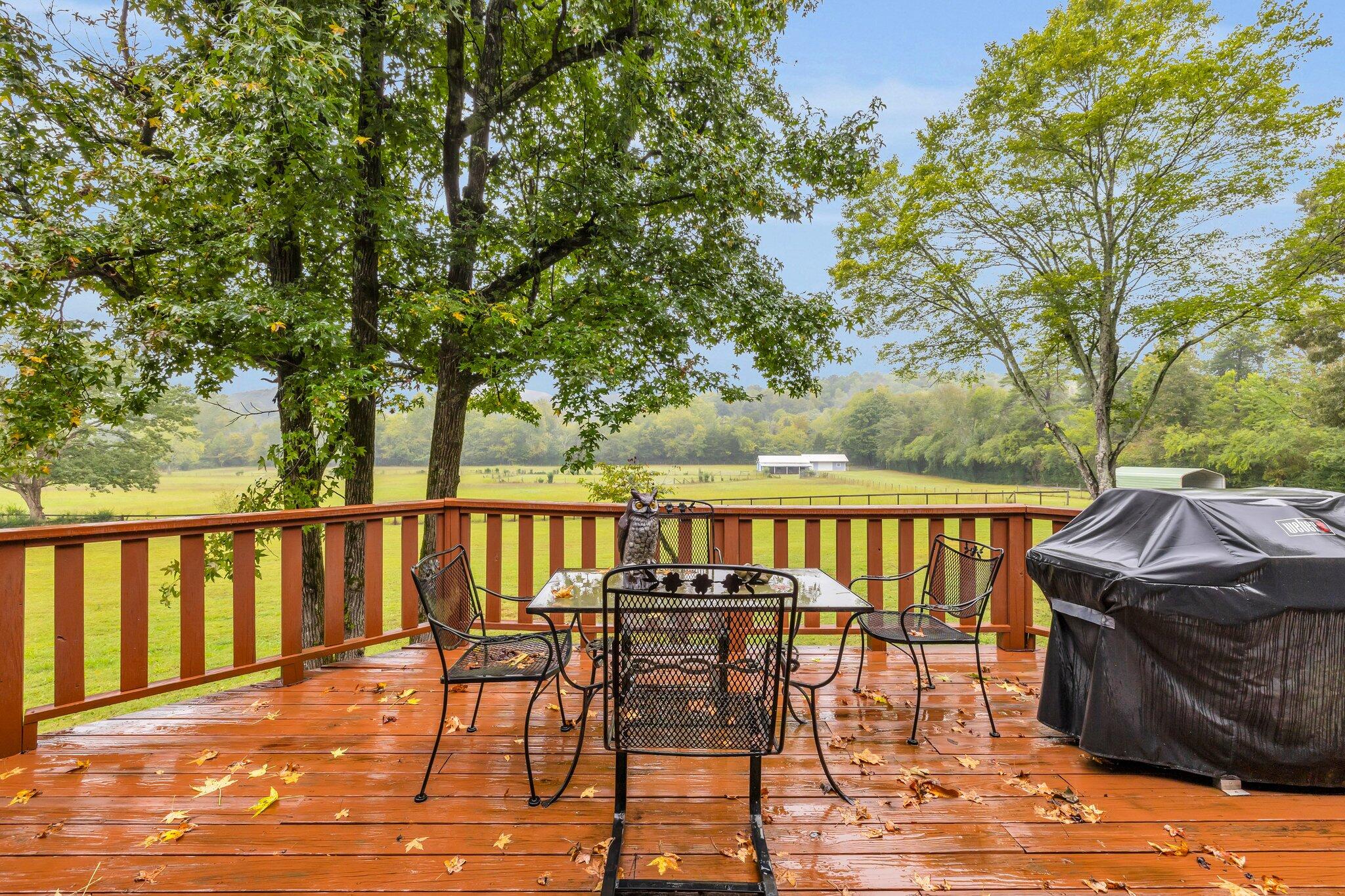 7117 White Oak Valley Road, McDonald