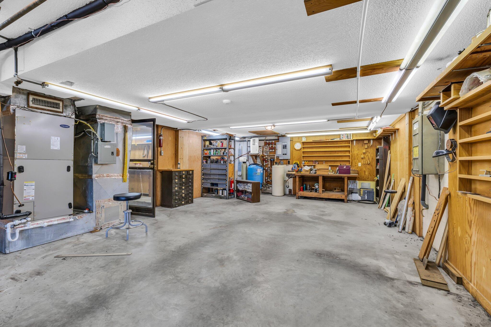 7117 White Oak Valley Road, McDonald