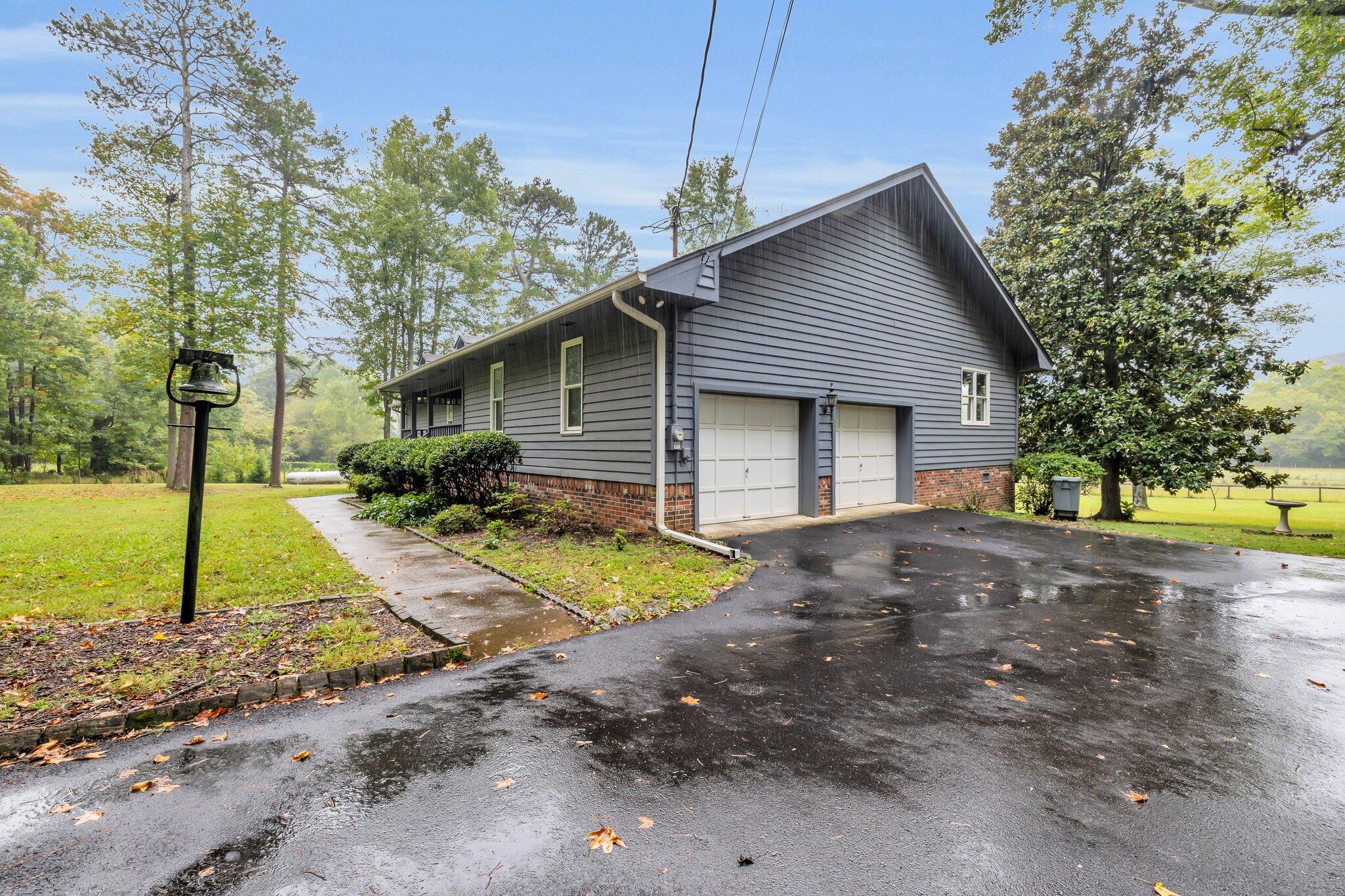 7117 White Oak Valley Road, McDonald