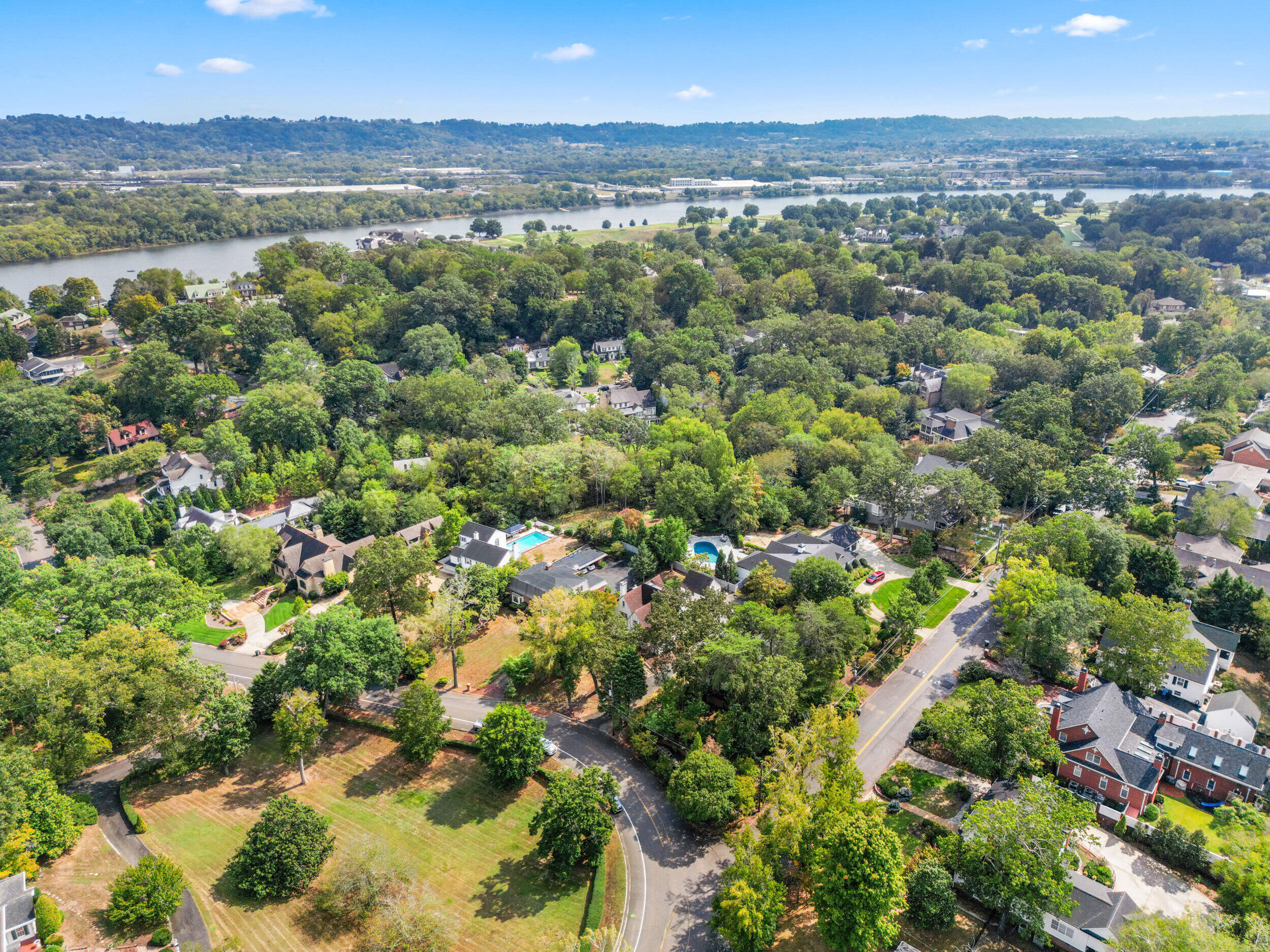 1506 Riverview Road