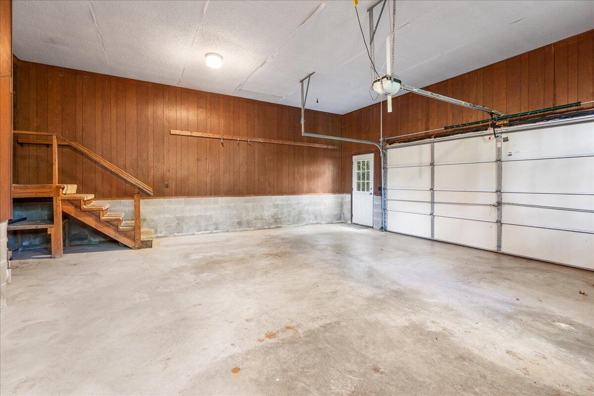 502 Hathaway Drive