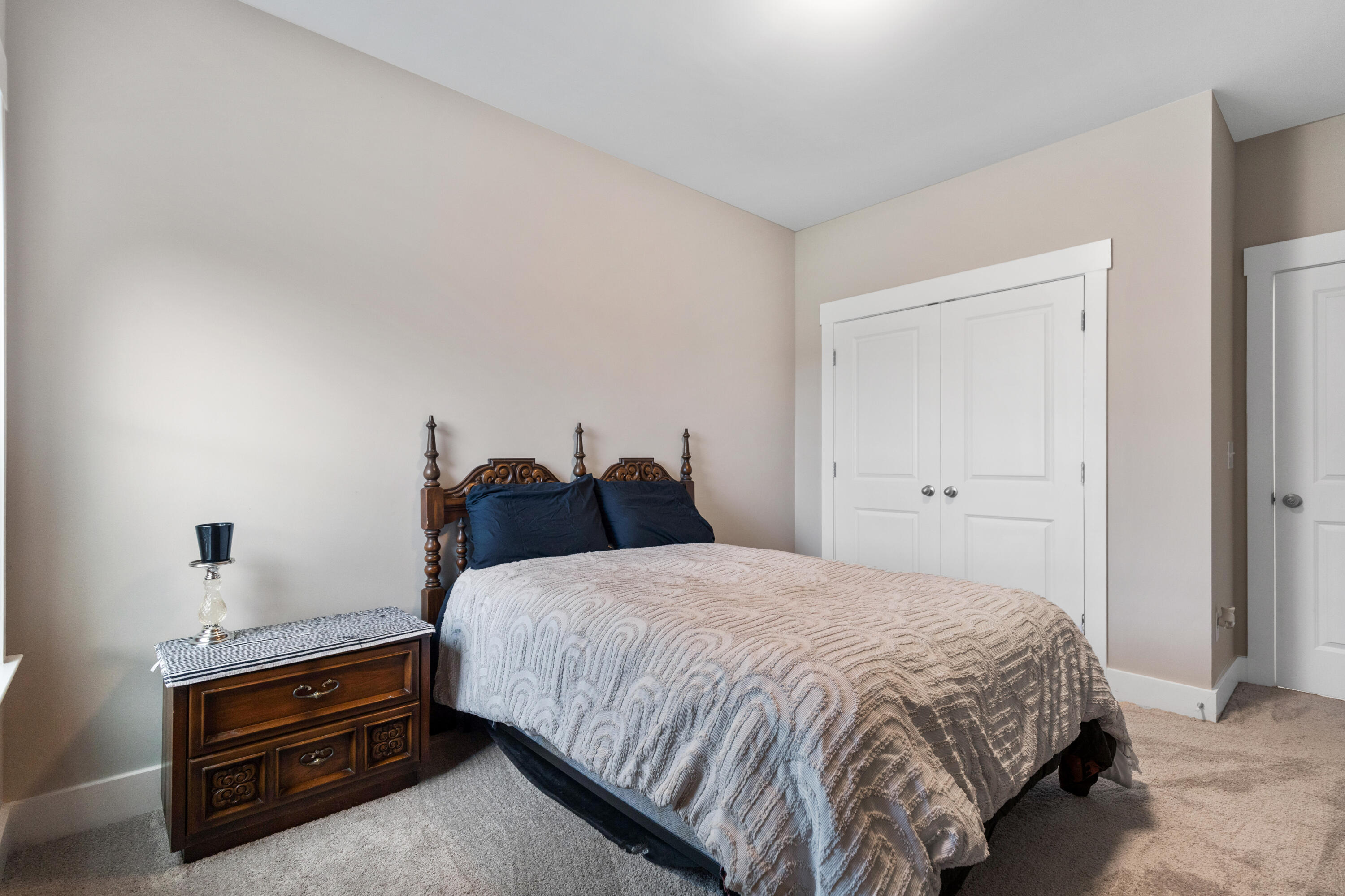 4827 Wellesley Drive, 206