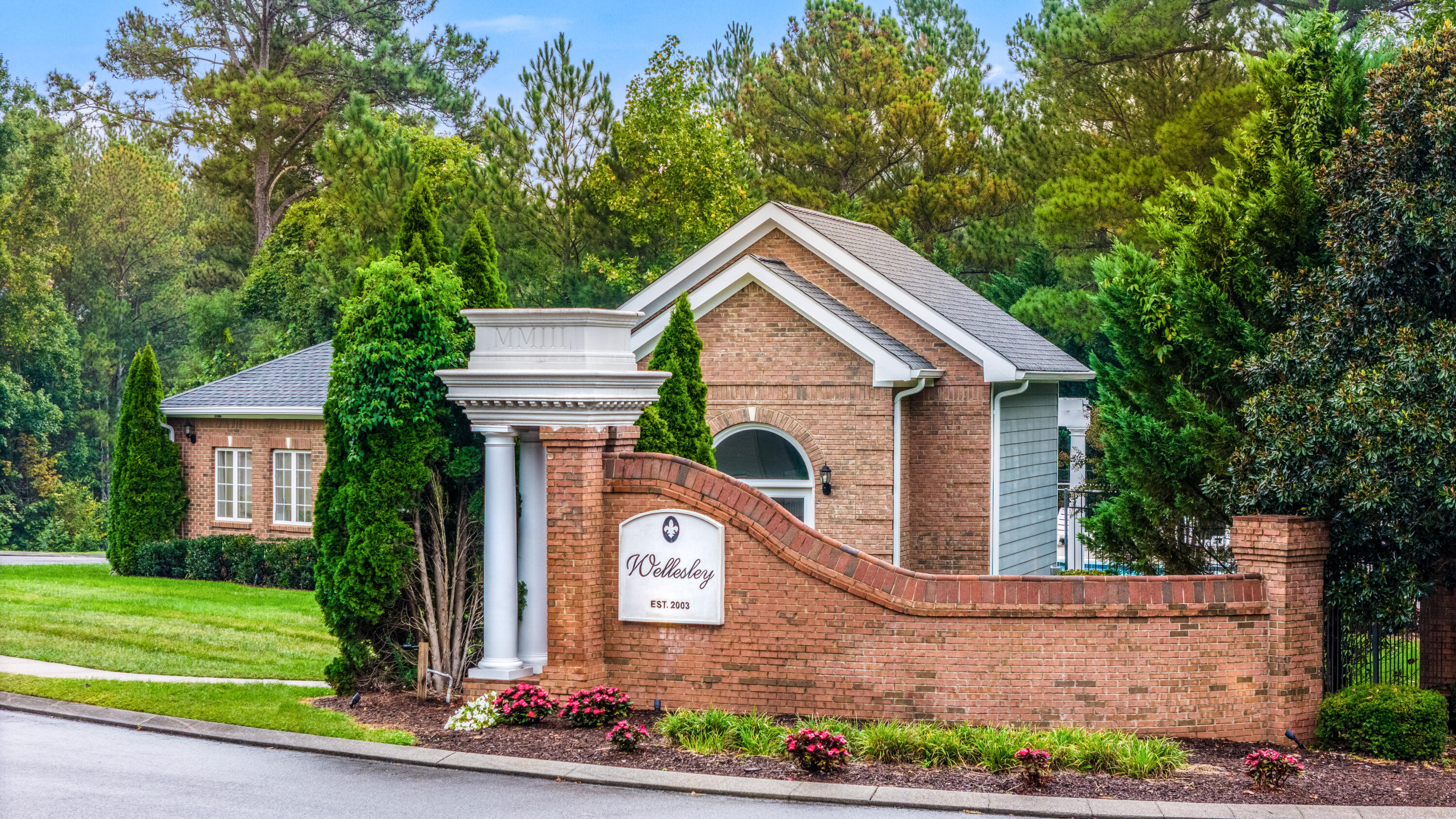 4827 Wellesley Drive, 206