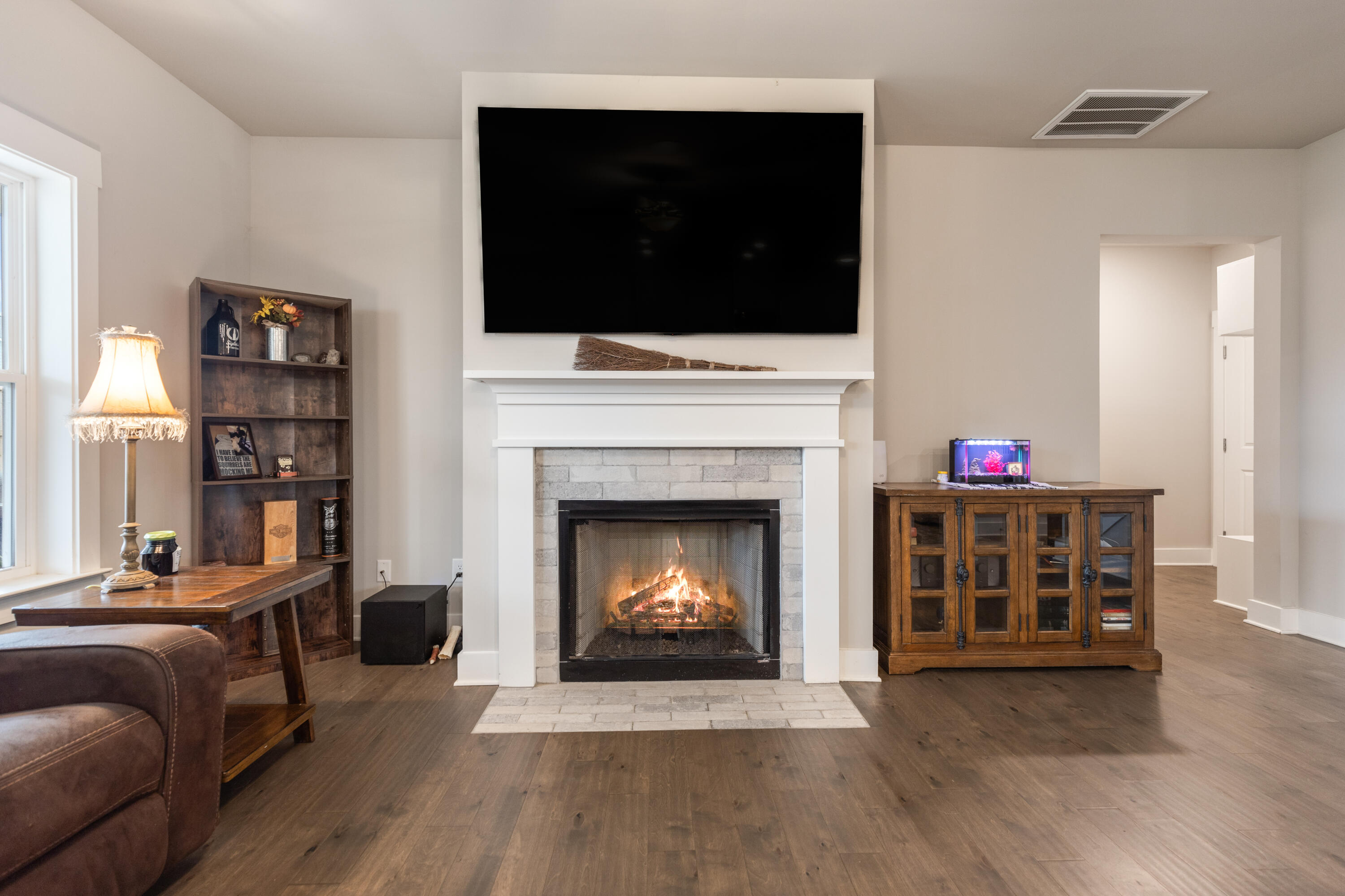 4827 Wellesley Drive, 206
