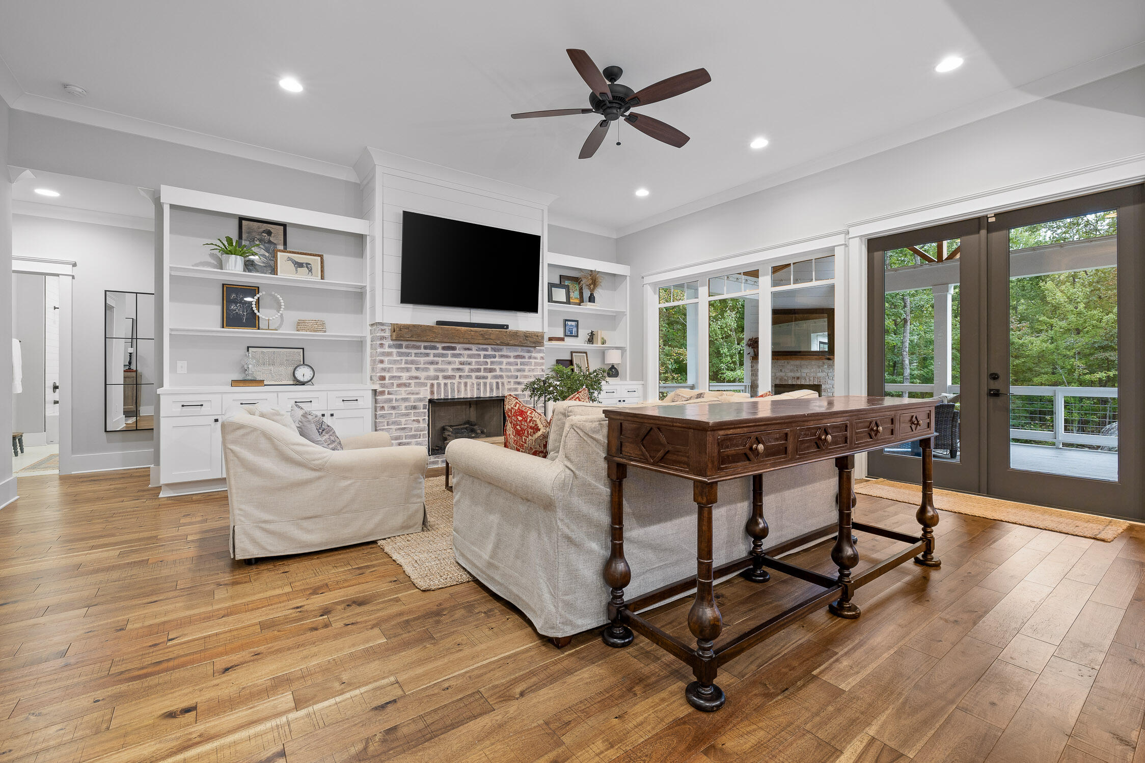8225 Hixson Springs Road