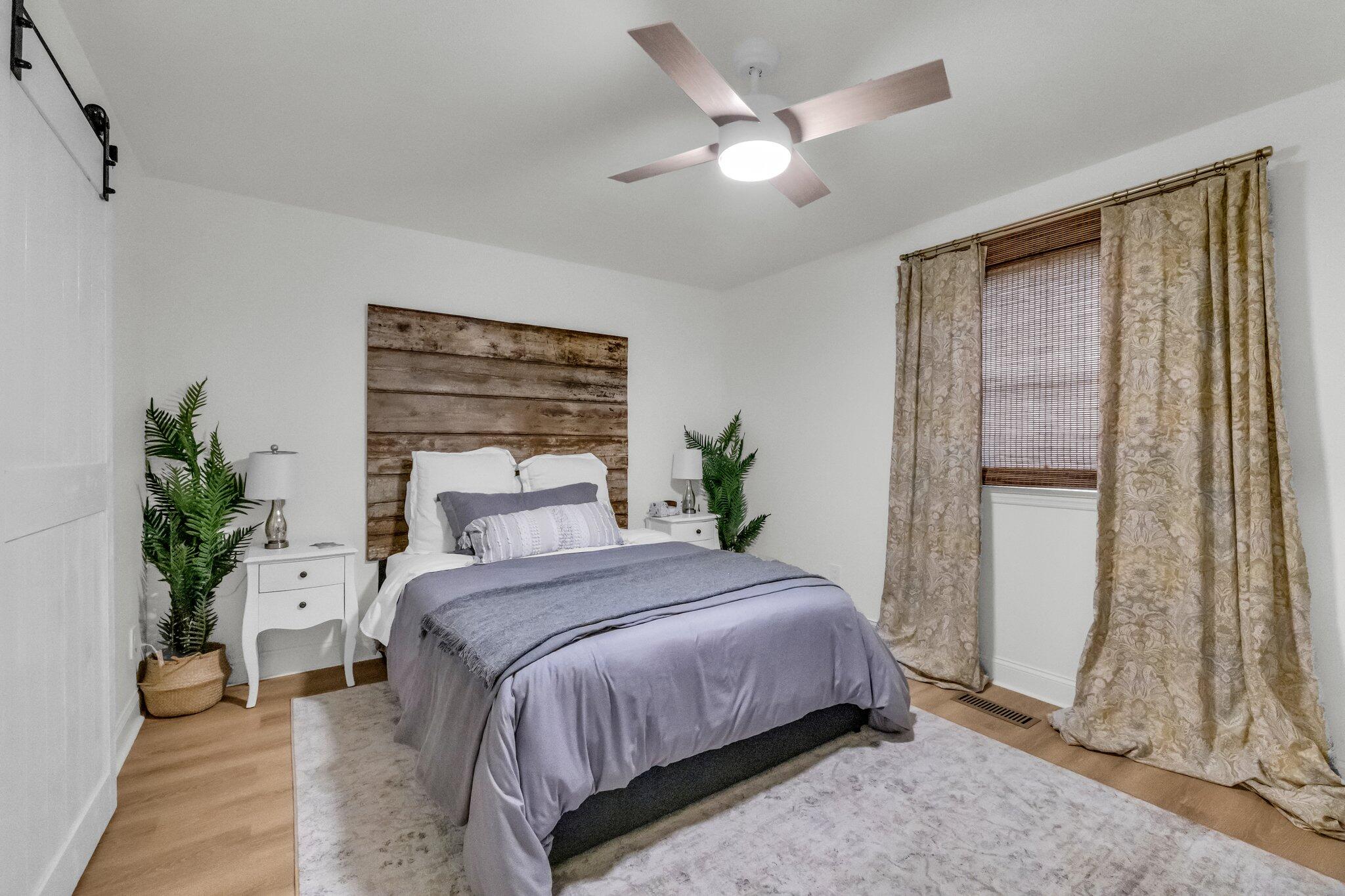 4400 James Lane