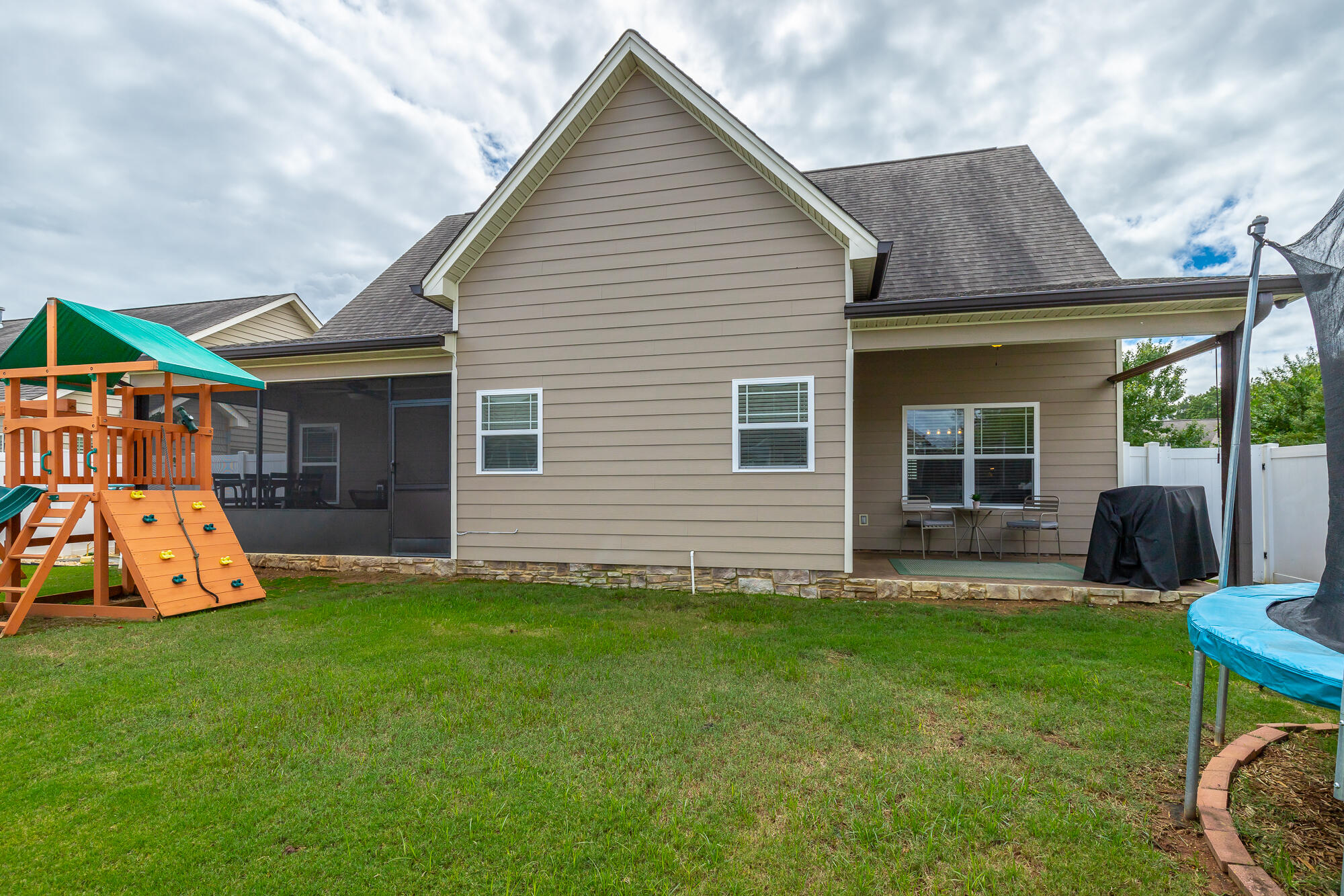 5321 Mandarin Circle