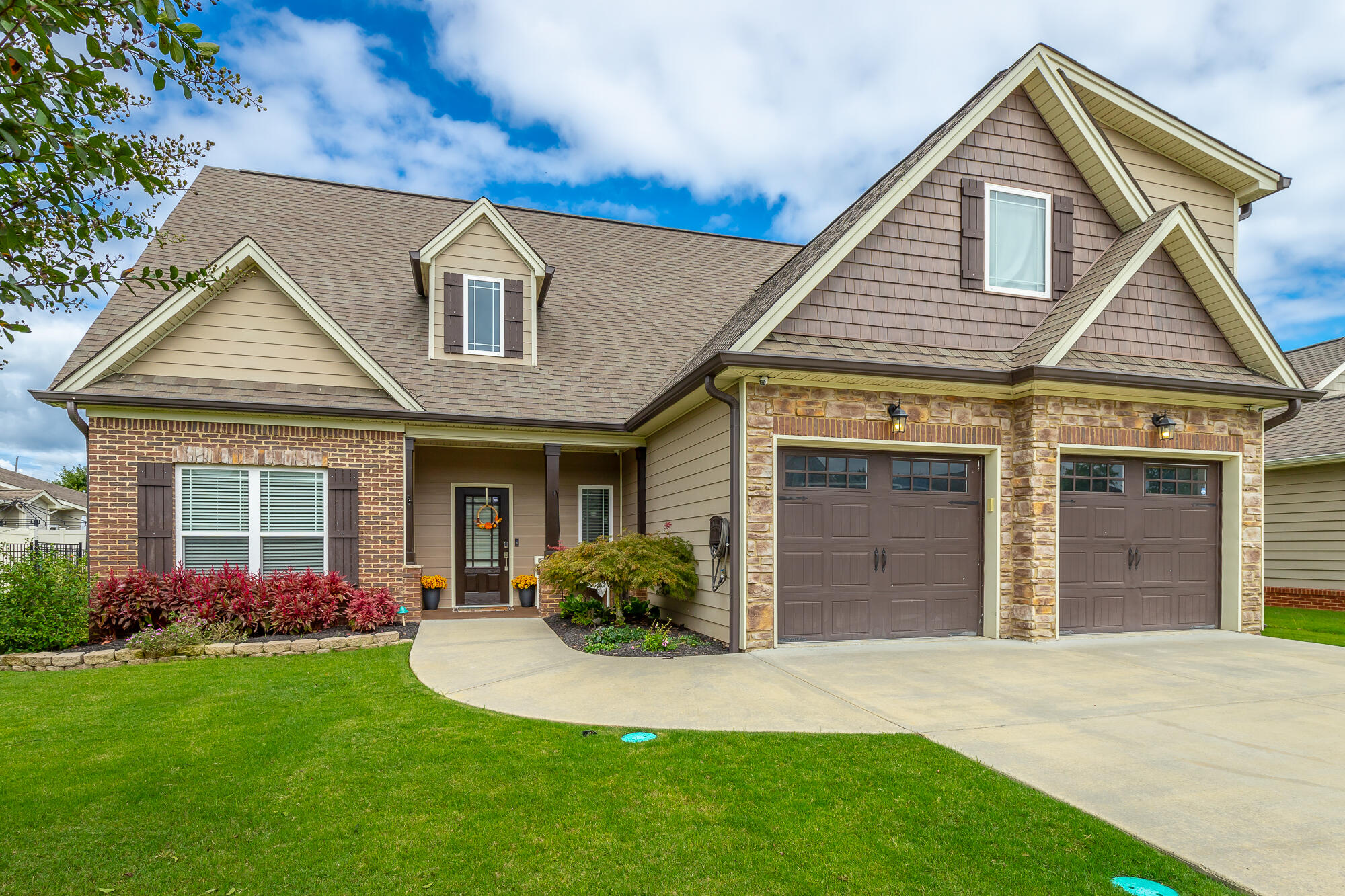 5321 Mandarin Circle