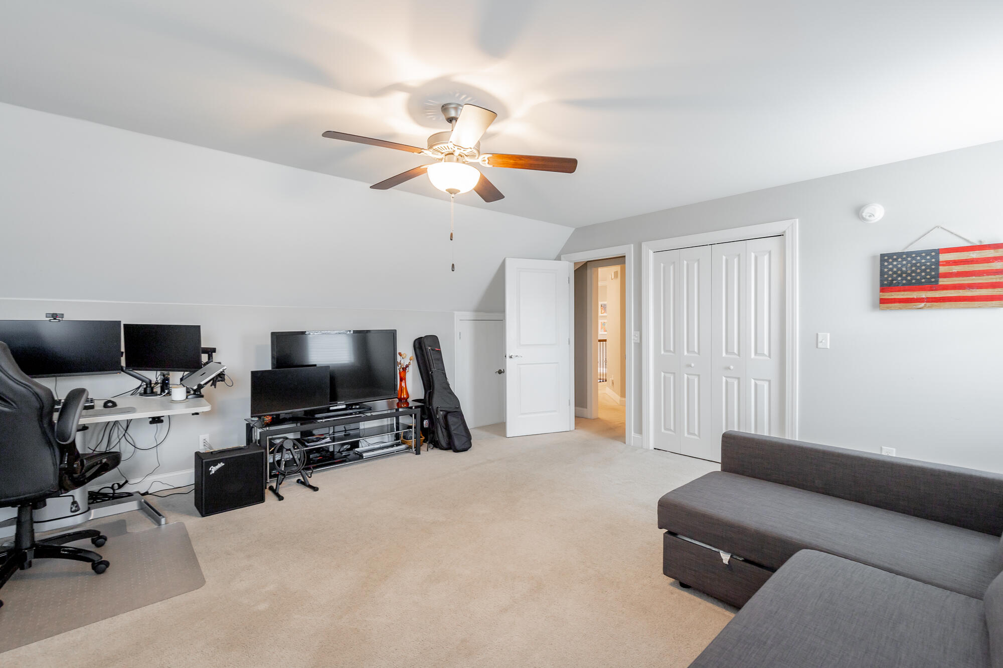 5321 Mandarin Circle