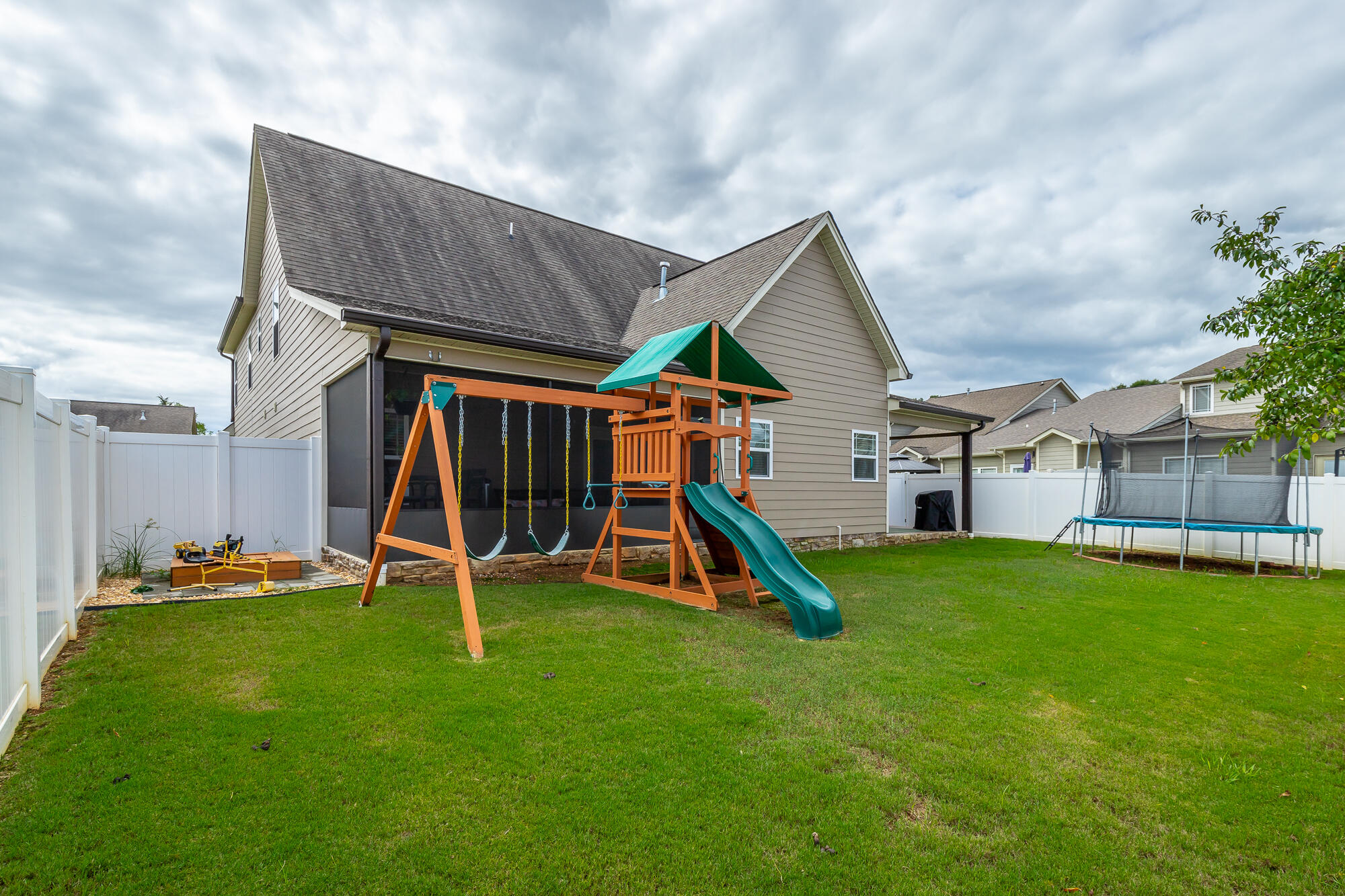 5321 Mandarin Circle