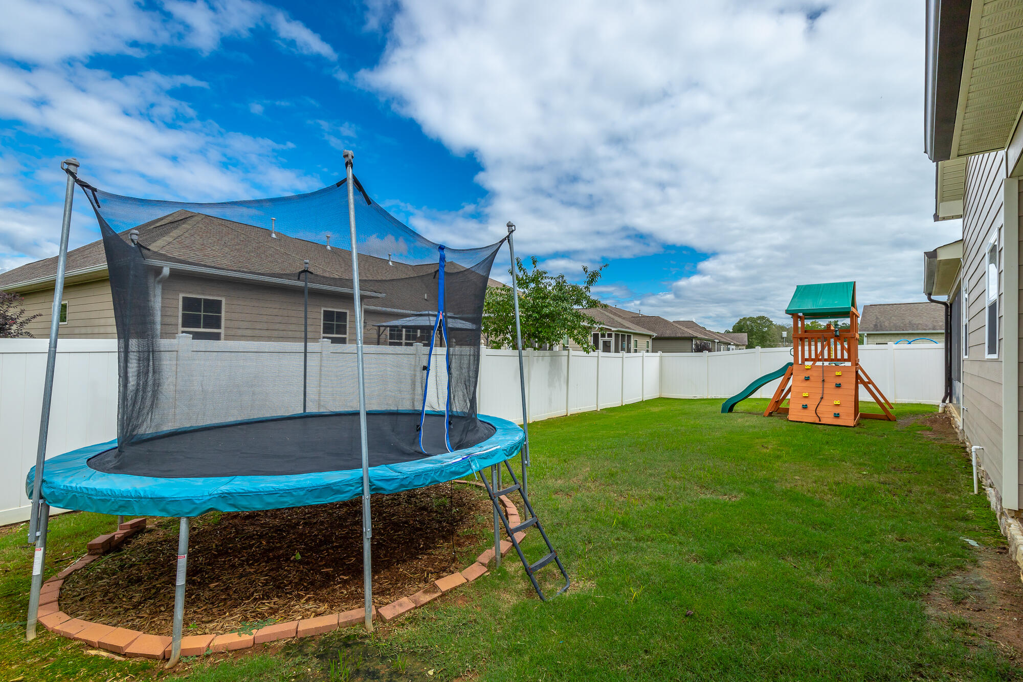 5321 Mandarin Circle