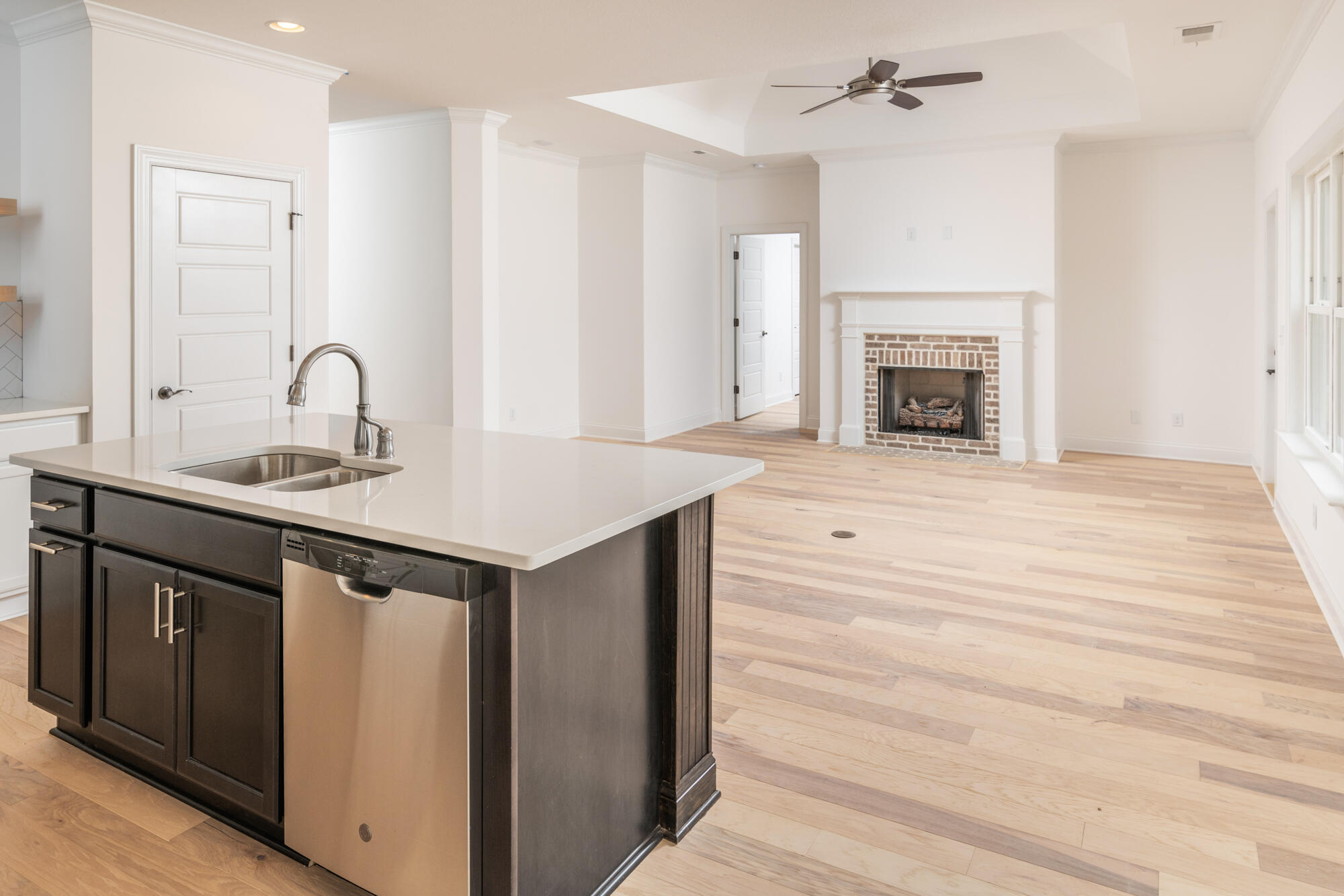 7334 Dividing Way, 77