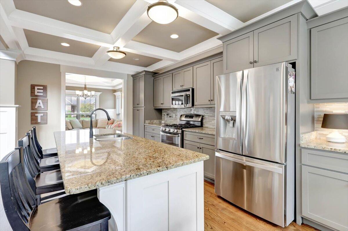 10992 Prairie Lake Drive, 20