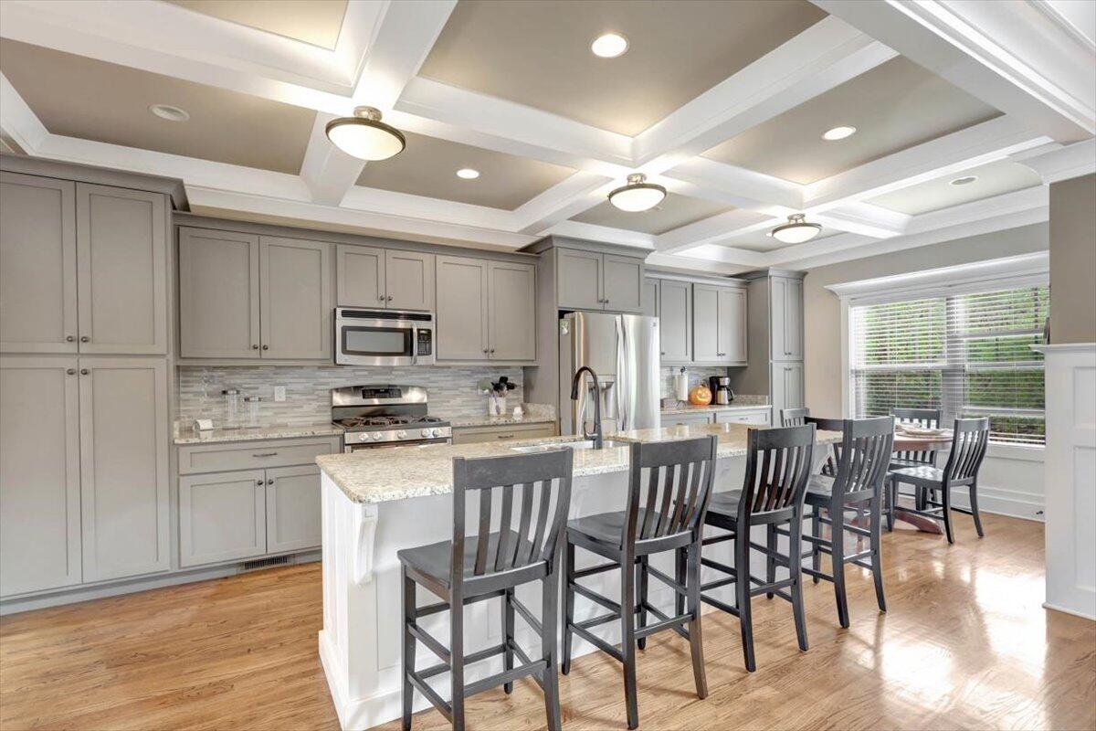 10992 Prairie Lake Drive, 20