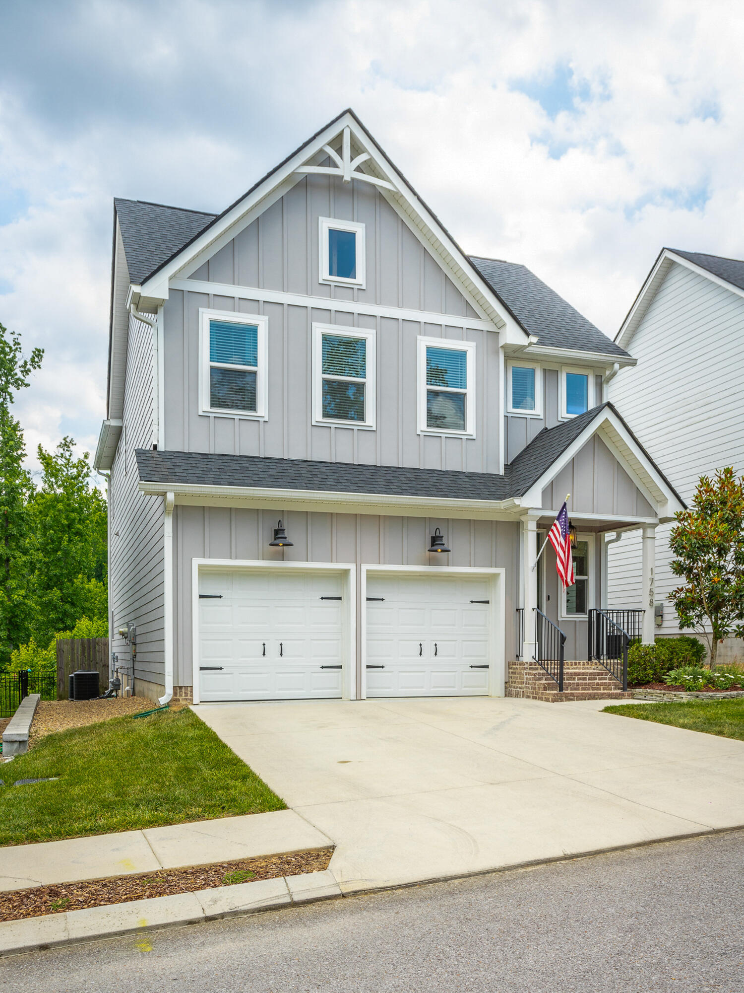1758 Seven Pines Lane, 31