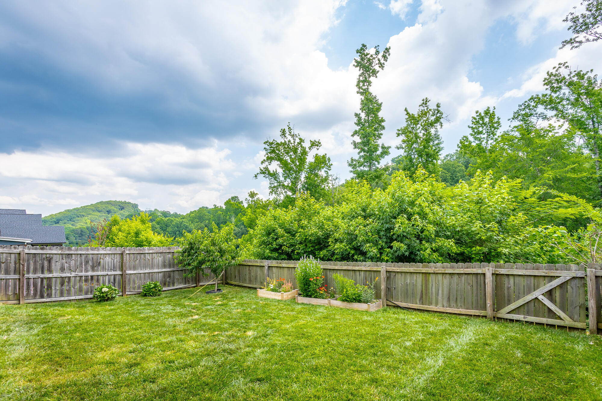1758 Seven Pines Lane, 31